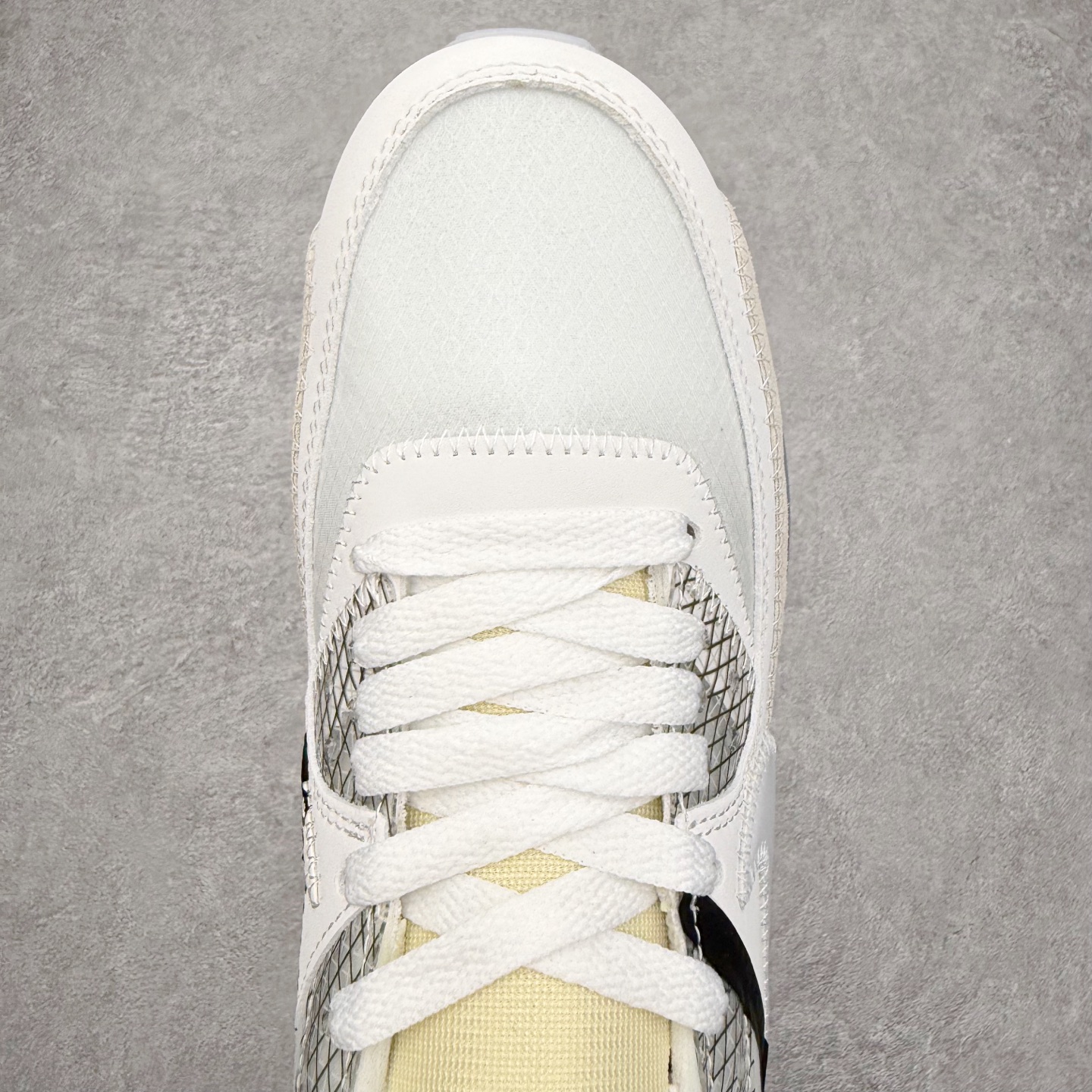 图片[4]-＃MX OFF-WHITE x NK Air MAX 90 The Ten OW 联名白色 AA7293-100 全套原纸板楦头开发 最原汁原味的灵魂版型 重金购入原鞋不断校对 采用公司原材料网纱以及原厂模具数据档案开发制造 100%纯正鞋型 公司正确鞋面纹路 使用原气垫底面组装 原厂鞋舌厚度海绵 多道万能车电脑针车工艺 锁边效果媲美原鞋 独立大底组合模具 由六个分离部分拼接 原厂高频侧边字体模油墨印刷 字体全部对应 原厂高弹材质鞋垫 回弹性跟公司一致 原中底布缝合走线以及注脚孔和钢印都是与公司同步一致 校准原鞋标 原厂指定鞋盒侧标油墨打印 配原三色鞋带以及原厂防掉包扣 各种纯原细节鉴定 区别市面任何版本 尺码：36 36.5 37 38 38.5 39 40 40.5 41 42 42.5 43 44 44.5 45 46-选品中心