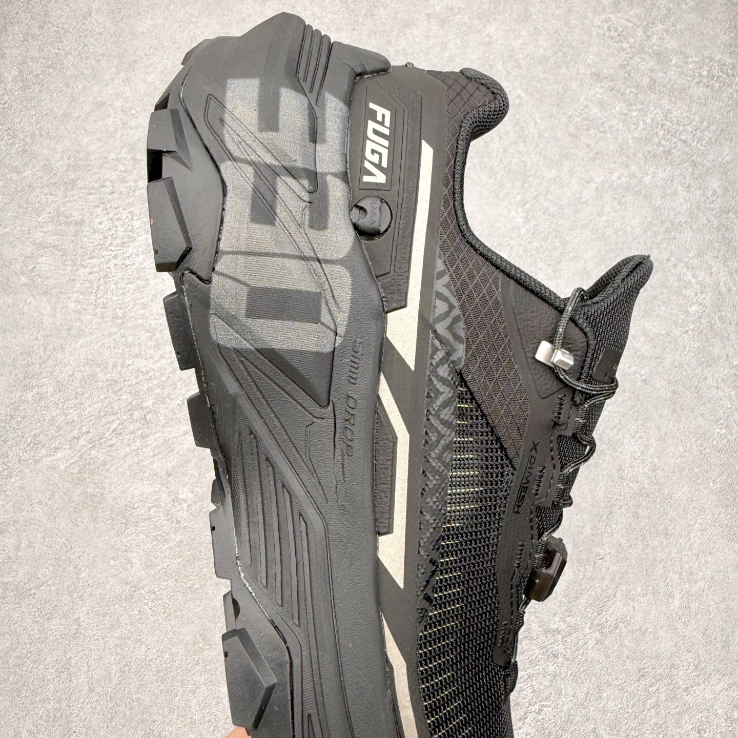 图片[6]-＃K版 KAILAS FUGA EX330 25款长距离跑山 时尚舒适跑步鞋 KAILAS凯乐石品牌是全球三大全系攀登品牌之一，于2003年创立于中国广州，致力于为有攀登梦想的户外运动员及爱好者，研发制造功能性专业装备，满足他们在极限环境下安全舒适的需求，凯乐石专注于科技面料的开发及专业功能设计，产品线覆盖登山、攀岩、徒步、越野跑山、露营、旅行等多项户外运动，通过运动员的测试反馈，不断进化迭代，产品荣获国内外大奖71座，发明专利21个，更突破性的自主研发攀登器械，打造出中国的攀登硬实力。实拍调校N版已经零色差零失真 百分百还原实物色彩所见即所得 不存在货不对板色差等低级问题 选购参考实物拍摄 不混卖不参货 只用心做好货严格选品 承诺混一赔十 尺码：36 36.5 37.5 38 38.5 39 40 40.5 41 42 42.5 43 44 44.5 45-选品中心