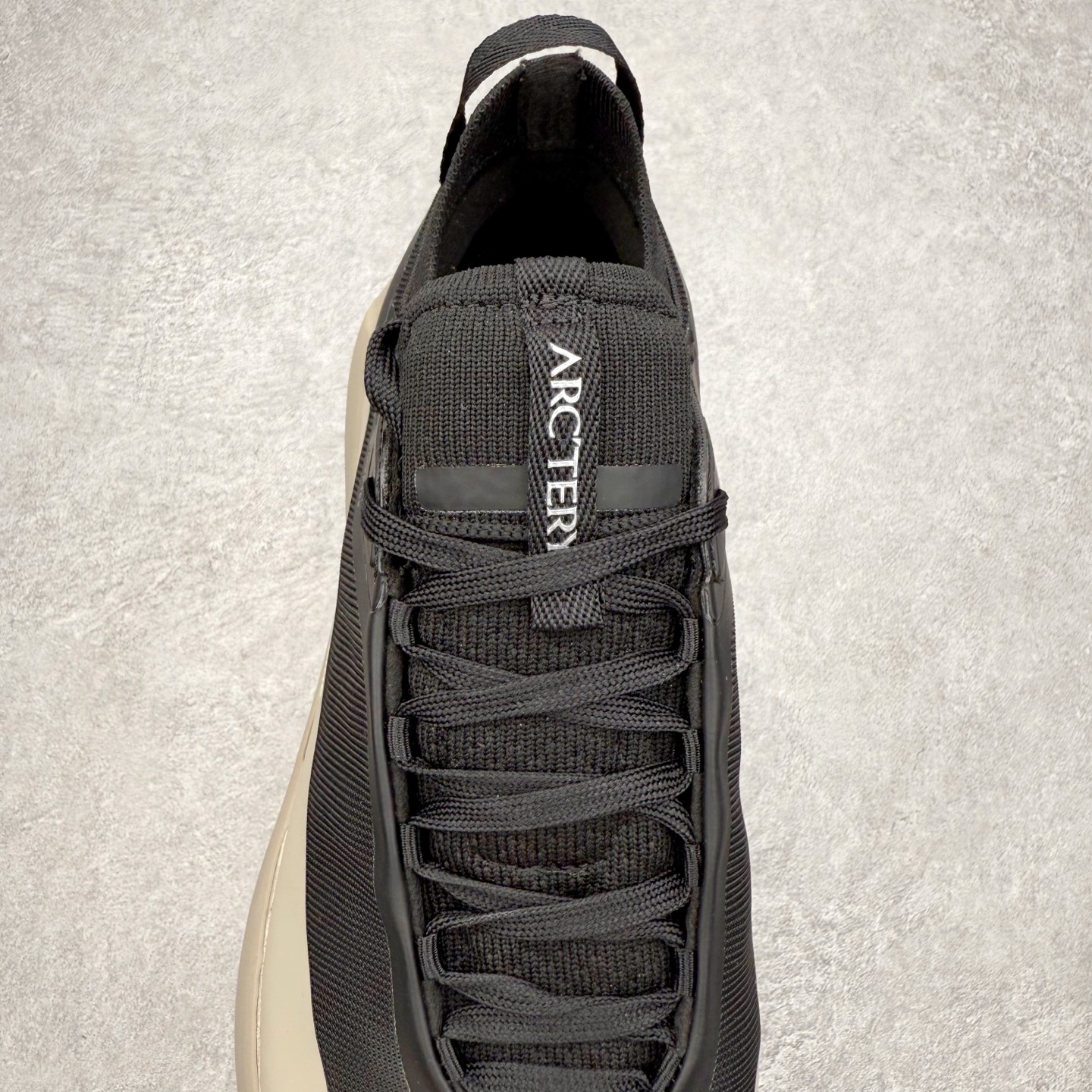 图片[5]-＃GD广顶 Arcteryx Vertex Alpine 始祖鸟系列长距离越野登山徒步户外防水多功能运动跑鞋 独家原底面配置 全套原厂生产指令 内外盒标包装纸鞋带配件均同步公司 公司一样的东西 放心开冲 外贸 零售 裸鞋 渠道货 随意操作 承诺半个月内开胶直接换新 尺码：39.5 40 40.5 41 42 42.5 43 44 44.5 45-选品中心