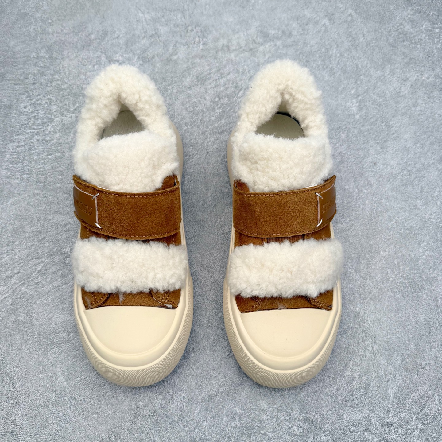 图片[2]-GG-CC 保暖休闲毛毛鞋 百搭通勤轻便舒适 包裹性增高防滑 低帮 加绒板鞋 女款 实拍调校N版已经零色差零失真 百分百还原实物色彩所见即所得 不存在货不对板色差等低级问题 选购参考实物拍摄 不混卖不参货 只用心做好货严格选品 承诺混一赔十 尺码：35 36 37 38 39 40-选品中心