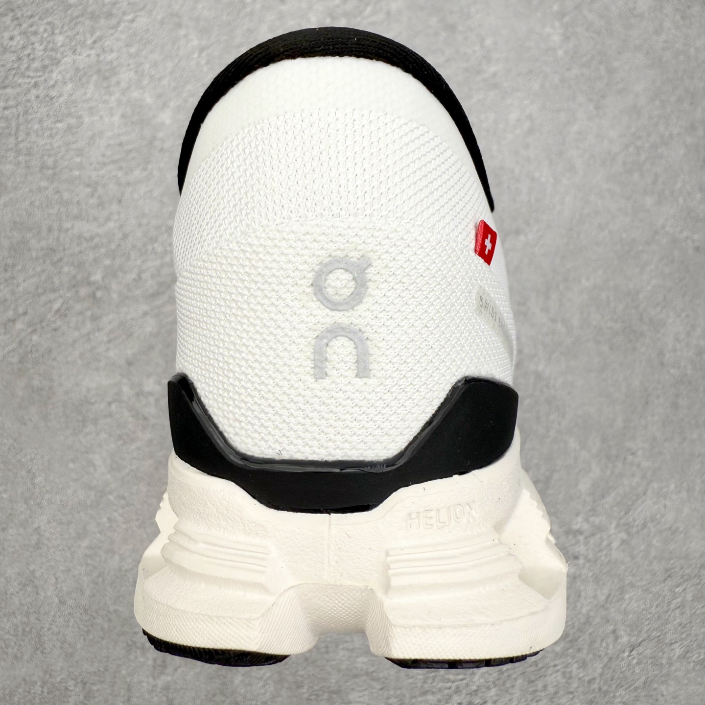 图片[8]-On昂跑 Cloudtilt X 4 系带减震耐磨低帮生活休闲鞋 此运动品牌 开创于2010年 缓震着陆、强效回弹、轻柔质感的设计构思始终是ON研制关键 与此同时基于“为全球提供革新性的跑步感受”信念 陆续推出了多款跑鞋及其以专业运动人体跑步工程学为设计关键的功能性跑步服饰设备 让跑者不费力气地畅快畅跑 尺码：36 36.5 37.5 38 38.5 39 40 40.5 41 42 42.5 43 44 44.5 45-选品中心