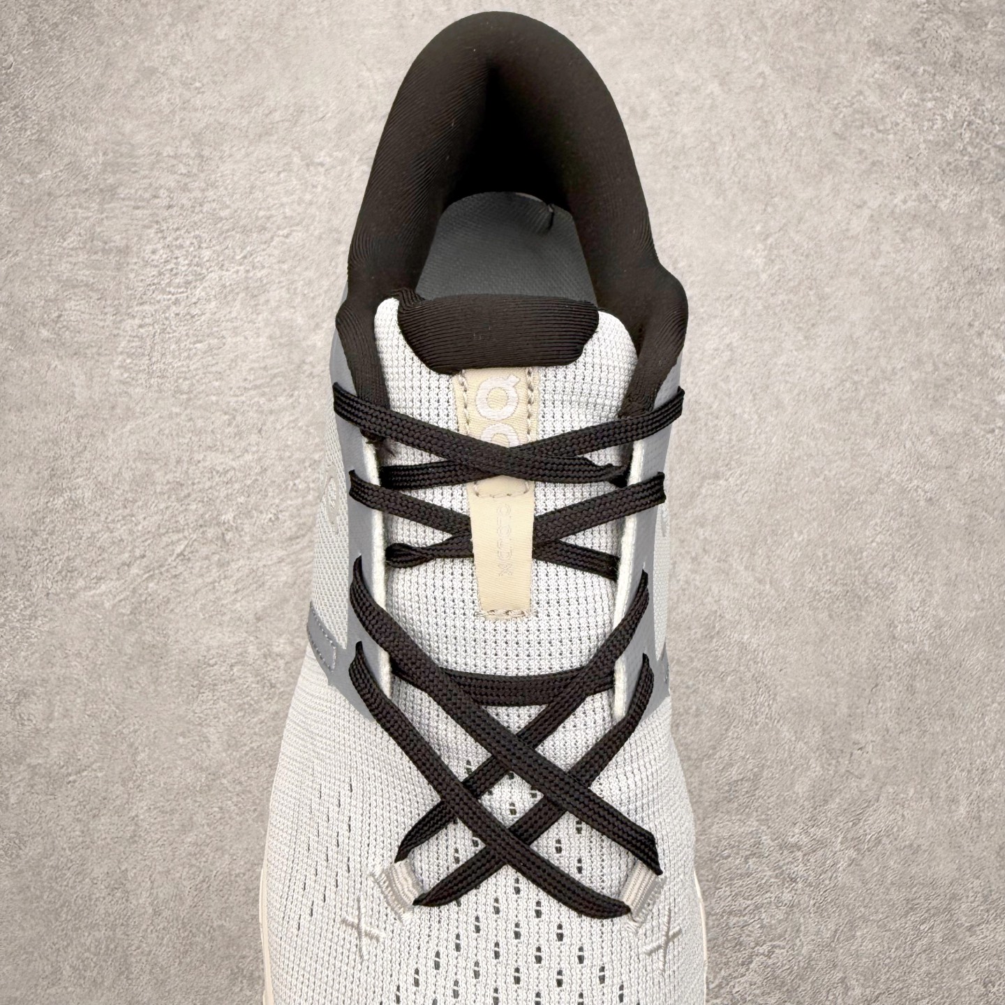 图片[5]-On昂跑 Cloudtilt X 4 系带减震耐磨低帮生活休闲鞋 此运动品牌 开创于2010年 缓震着陆、强效回弹、轻柔质感的设计构思始终是ON研制关键 与此同时基于“为全球提供革新性的跑步感受”信念 陆续推出了多款跑鞋及其以专业运动人体跑步工程学为设计关键的功能性跑步服饰设备 让跑者不费力气地畅快畅跑 尺码：36 36.5 37.5 38 38.5 39 40 40.5 41 42 42.5 43 44 44.5 45-选品中心