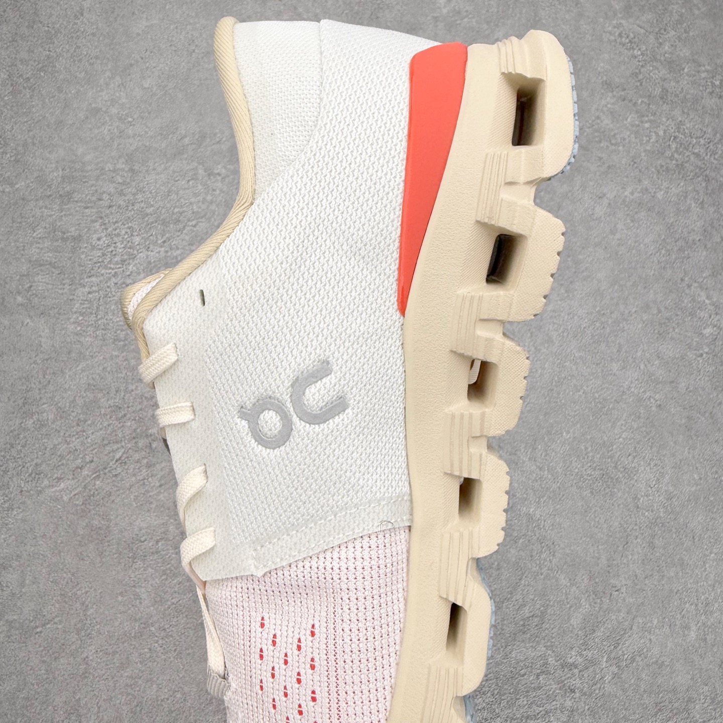 图片[7]-On昂跑 Cloudtilt X 4 系带减震耐磨低帮生活休闲鞋 此运动品牌 开创于2010年 缓震着陆、强效回弹、轻柔质感的设计构思始终是ON研制关键 与此同时基于“为全球提供革新性的跑步感受”信念 陆续推出了多款跑鞋及其以专业运动人体跑步工程学为设计关键的功能性跑步服饰设备 让跑者不费力气地畅快畅跑 尺码：36 36.5 37.5 38 38.5 39 40 40.5 41 42 42.5 43 44 44.5 45-选品中心