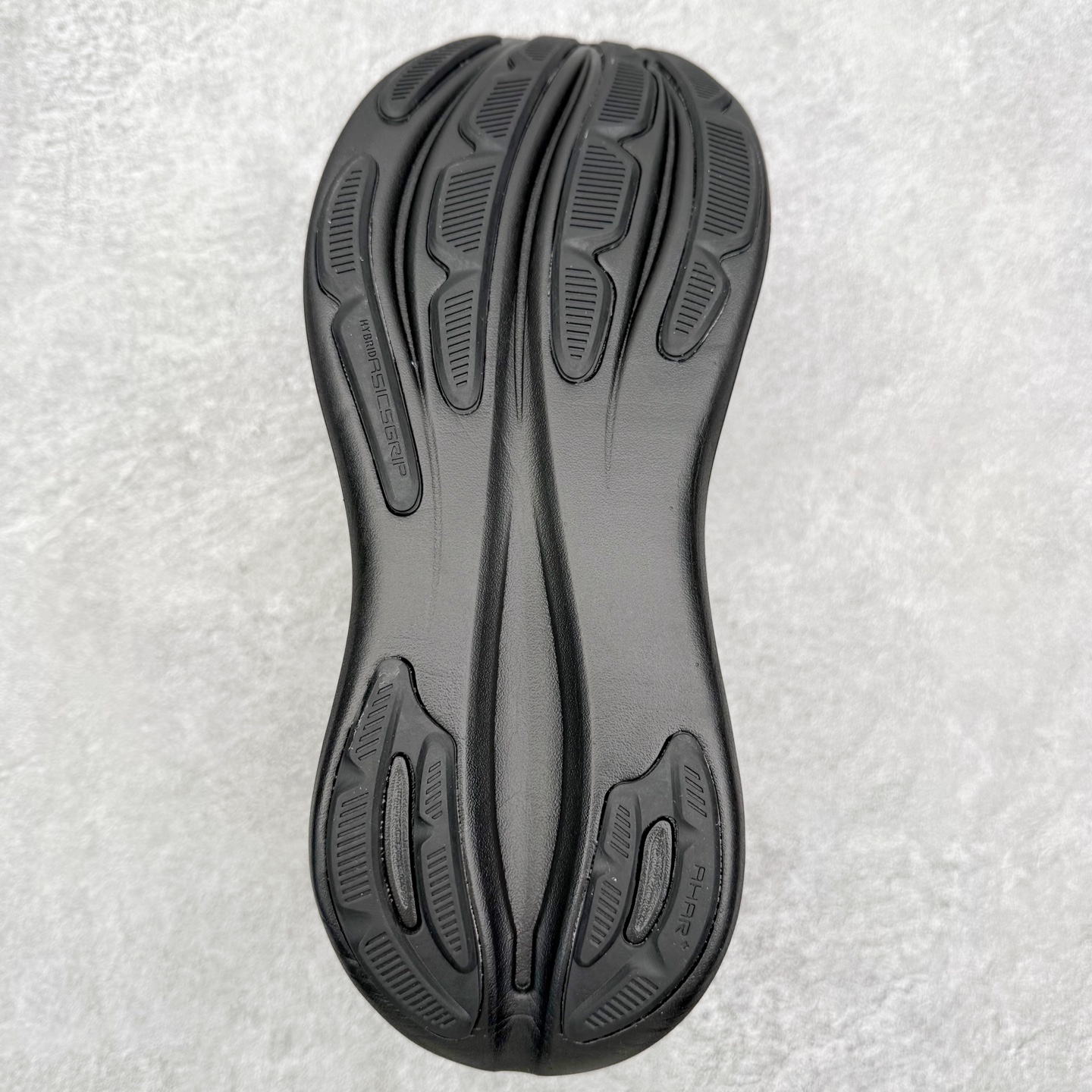 图片[9]-Asics GEL-Nimbus 28 亚瑟士缓震跑鞋 近年复古风潮的势头很旺 ASICS一直坚信保持身体的健康与活力是打造健康快乐的生活方式的最佳途径 ASICS为复古鞋型注入新设计 为玩家的街头穿搭提供了更多可能 GEL-NIMBUSTM9运动鞋最初是为中立和仰卧跑步者设计的长距离训练器 采用原始材料和关键细节重新设计 其Y2K时代的工业外观也被大胆的对比和色块所抵消 尺码：36 36.5 37.5 38 38.5 39 40 40.5 41.5 42 42.5 43.5 44 44.5 45-选品中心