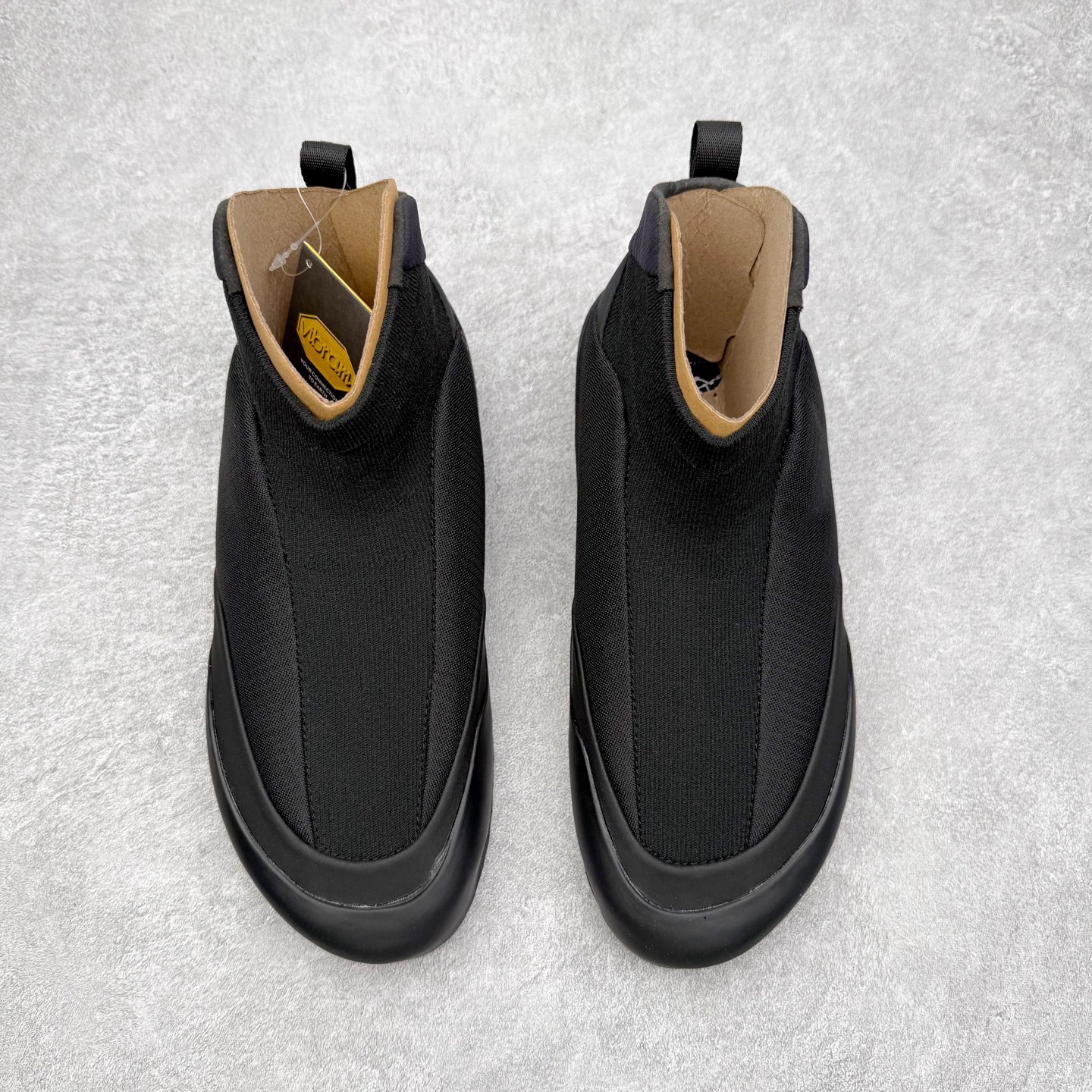 图片[2]-＃GD广顶 Arcteryx KRAGG 始祖鸟系列长距离越野登山徒步户外防水多功能运动跑鞋 独家原底面配置 全套原厂生产指令 内外盒标包装纸鞋带配件均同步公司 公司一样的东西 放心开冲 外贸 零售 裸鞋 渠道货 随意操作 承诺半个月内开胶直接换新 尺码：39.5 40 40.5 41 42 42.5 43 44 44.5 45-选品中心