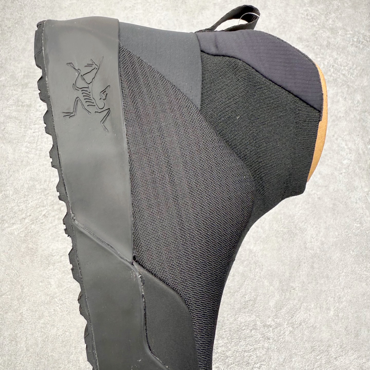 图片[6]-＃GD广顶 Arcteryx KRAGG 始祖鸟系列长距离越野登山徒步户外防水多功能运动跑鞋 独家原底面配置 全套原厂生产指令 内外盒标包装纸鞋带配件均同步公司 公司一样的东西 放心开冲 外贸 零售 裸鞋 渠道货 随意操作 承诺半个月内开胶直接换新 尺码：39.5 40 40.5 41 42 42.5 43 44 44.5 45-选品中心