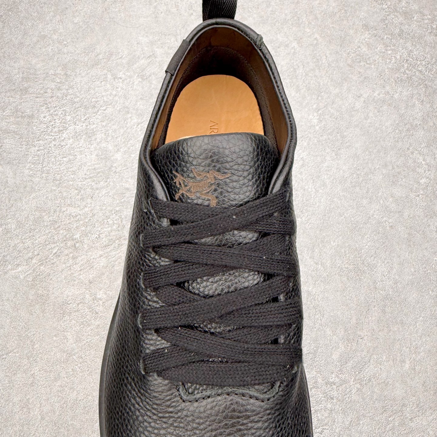 图片[5]-＃GD广顶 Arcteryx Solano LEATHER GORE-TEX 始祖鸟系列长距离越野登山徒步户外防水多功能运动跑鞋 独家原底面配置 全套原厂生产指令 内外盒标包装纸鞋带配件均同步公司 公司一样的东西 放心开冲 外贸 零售 裸鞋 渠道货 随意操作 承诺半个月内开胶直接换新 尺码：39.5 40 40.5 41 42 42.5 43 44 44.5 45-选品中心