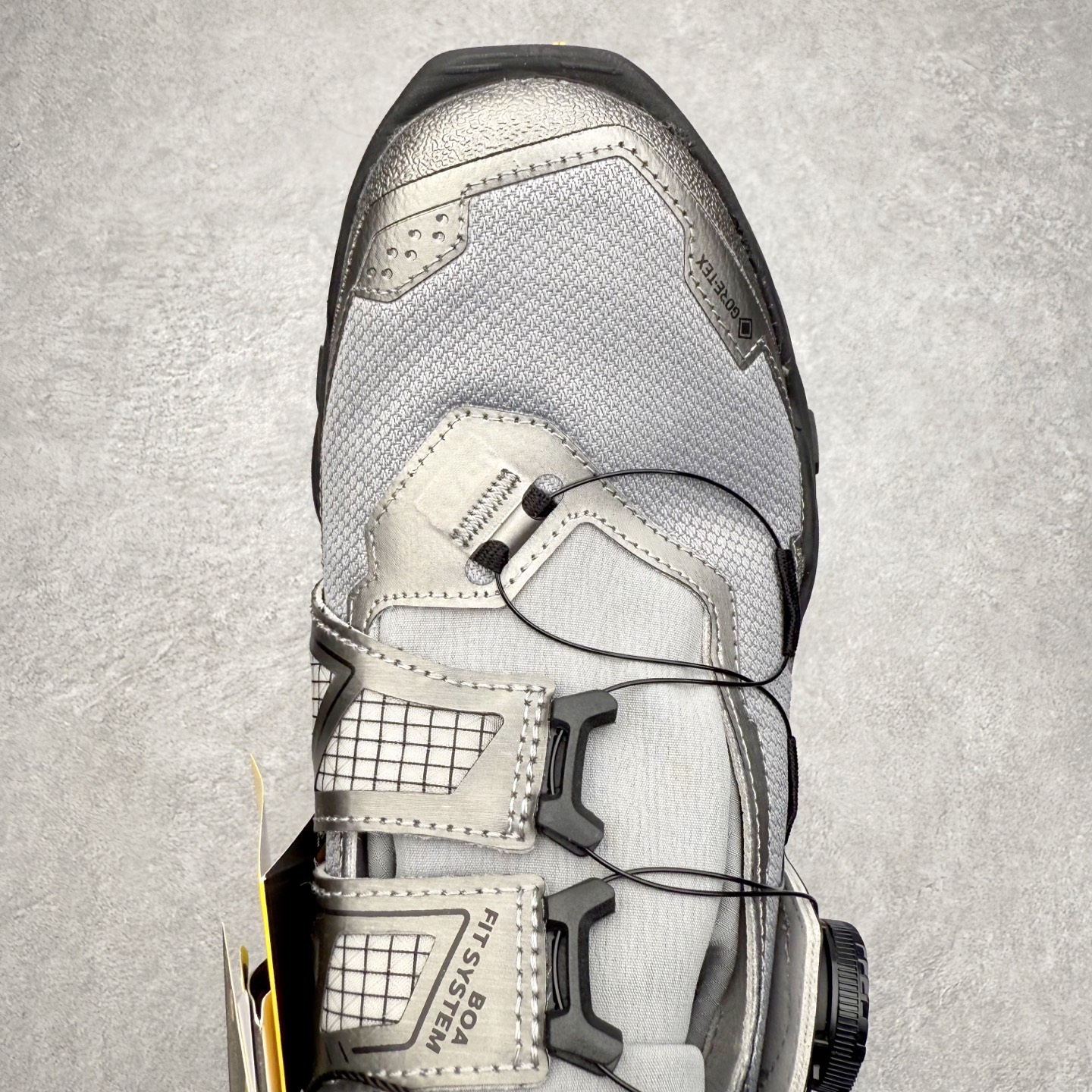 图片[4]-＃K版 KAILAS YAN GTX HIGH 凯乐石运动户外舒适时尚防滑防水透气高帮登山徒步鞋 KAILAS凯乐石品牌是全球三大全系攀登品牌之一，于2003年创立于中国广州，致力于为有攀登梦想的户外运动员及爱好者，研发制造功能性专业装备，满足他们在极限环境下安全舒适的需求，凯乐石专注于科技面料的开发及专业功能设计，产品线覆盖登山、攀岩、徒步、越野跑山、露营、旅行等多项户外运动，通过运动员的测试反馈，不断进化迭代，产品荣获国内外大奖71座，发明专利21个，更突破性的自主研发攀登器械，打造出中国的攀登硬实力。实拍调校N版已经零色差零失真 百分百还原实物色彩所见即所得 不存在货不对板色差等低级问题 选购参考实物拍摄 不混卖不参货 只用心做好货严格选品 承诺混一赔十 尺码：36 36.5 37.5 38 38.5 39 40 40.5 41 42 42.5 43 44 44.5 45-选品中心