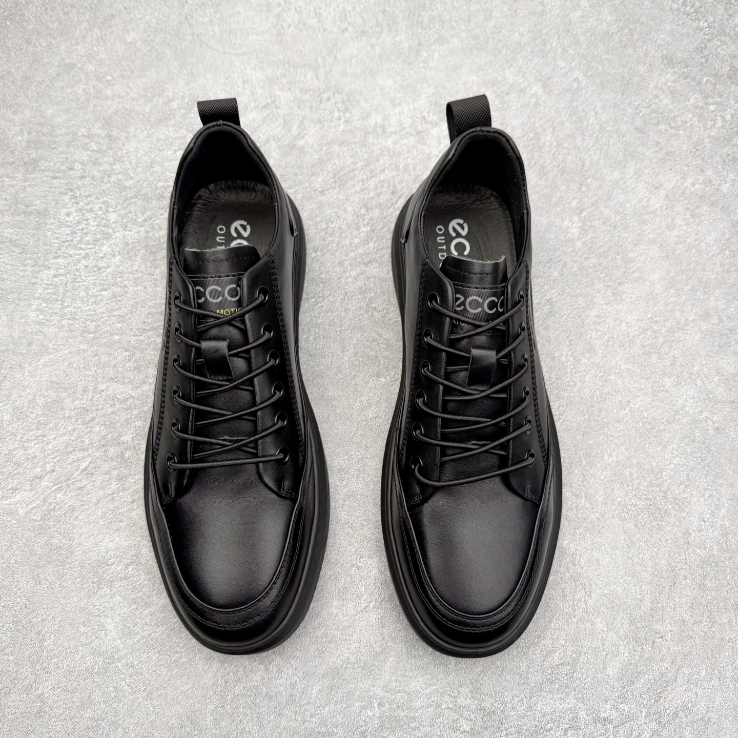 图片[2]-ECCO爱步经典秋冬商务正装休闲鞋 男士简约套脚舒适鞋 雅仕系列皮鞋 细腻深邃甄选粒纹皮革 天然纹理，手感顺滑，柔软有型，贴合双足高效吸湿排汗，步履轻盈无负担 松紧鞋扣无系带 自由套脚穿脱 摆脱繁琐 运动脚感休闲皮鞋，重新定义皮鞋舒适度 一步到位，上脚零负担，全天候自在从容 告别初逢磨合 邂逅即可自在 尺码：38 39 40 41 42 43 44 （皮鞋码）-选品中心