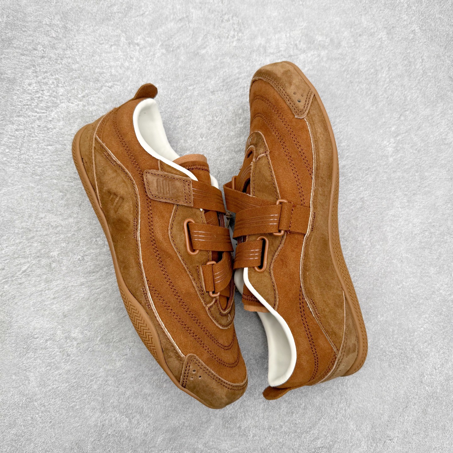 图片[3]-AD FOS URBAN REVERIE 舒适百搭 耐磨 低帮 生活休闲鞋 KJ4034 实拍调校N版已经零色差零失真 百分百还原实物色彩所见即所得 不存在货不对板色差等低级问题 选购参考实物拍摄 不混卖不参货 只用心做好货严格选品 承诺混一赔十 尺码：36 36.5 37.5 38 38.5 39 40 40.5 41 42 42.5 43 44 44.5 45-选品中心