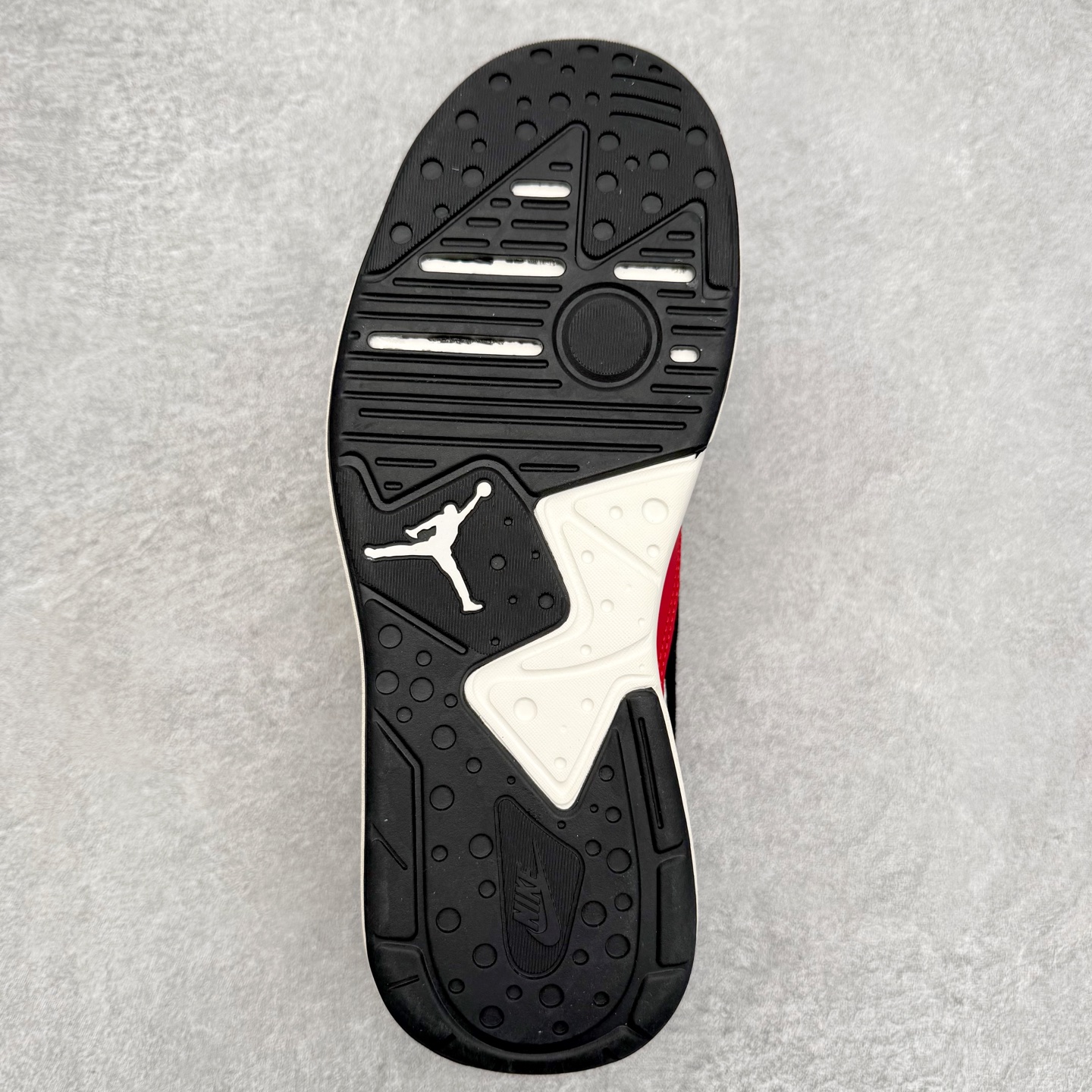 图片[9]-Jordan CMFT Era 时尚舒适 耐磨 低帮 复古篮球鞋 实拍调校N版已经零色差零失真 百分百还原实物色彩所见即所得 不存在货不对板色差等低级问题 选购参考实物拍摄 不混卖不参货 只用心做好货严格选品 承诺混一赔十 尺码：36 36.5 37.5 38 38.5 39 40 40.5 41 42 42.5 43 44 44.5 45 46-选品中心