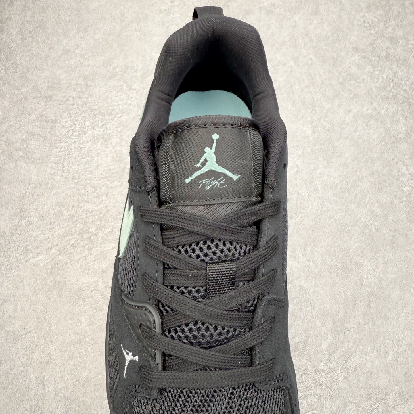 图片[5]-Jordan CMFT Era 时尚舒适 耐磨 低帮 复古篮球鞋 实拍调校N版已经零色差零失真 百分百还原实物色彩所见即所得 不存在货不对板色差等低级问题 选购参考实物拍摄 不混卖不参货 只用心做好货严格选品 承诺混一赔十 尺码：36 36.5 37.5 38 38.5 39 40 40.5 41 42 42.5 43 44 44.5 45 46-选品中心