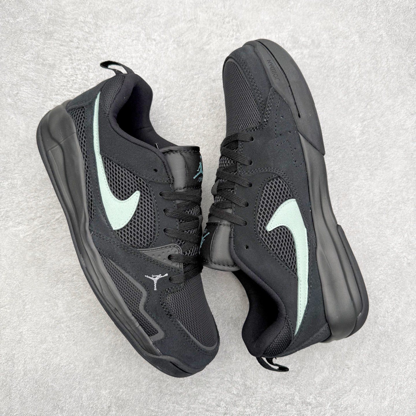 图片[3]-Jordan CMFT Era 时尚舒适 耐磨 低帮 复古篮球鞋 实拍调校N版已经零色差零失真 百分百还原实物色彩所见即所得 不存在货不对板色差等低级问题 选购参考实物拍摄 不混卖不参货 只用心做好货严格选品 承诺混一赔十 尺码：36 36.5 37.5 38 38.5 39 40 40.5 41 42 42.5 43 44 44.5 45 46-选品中心