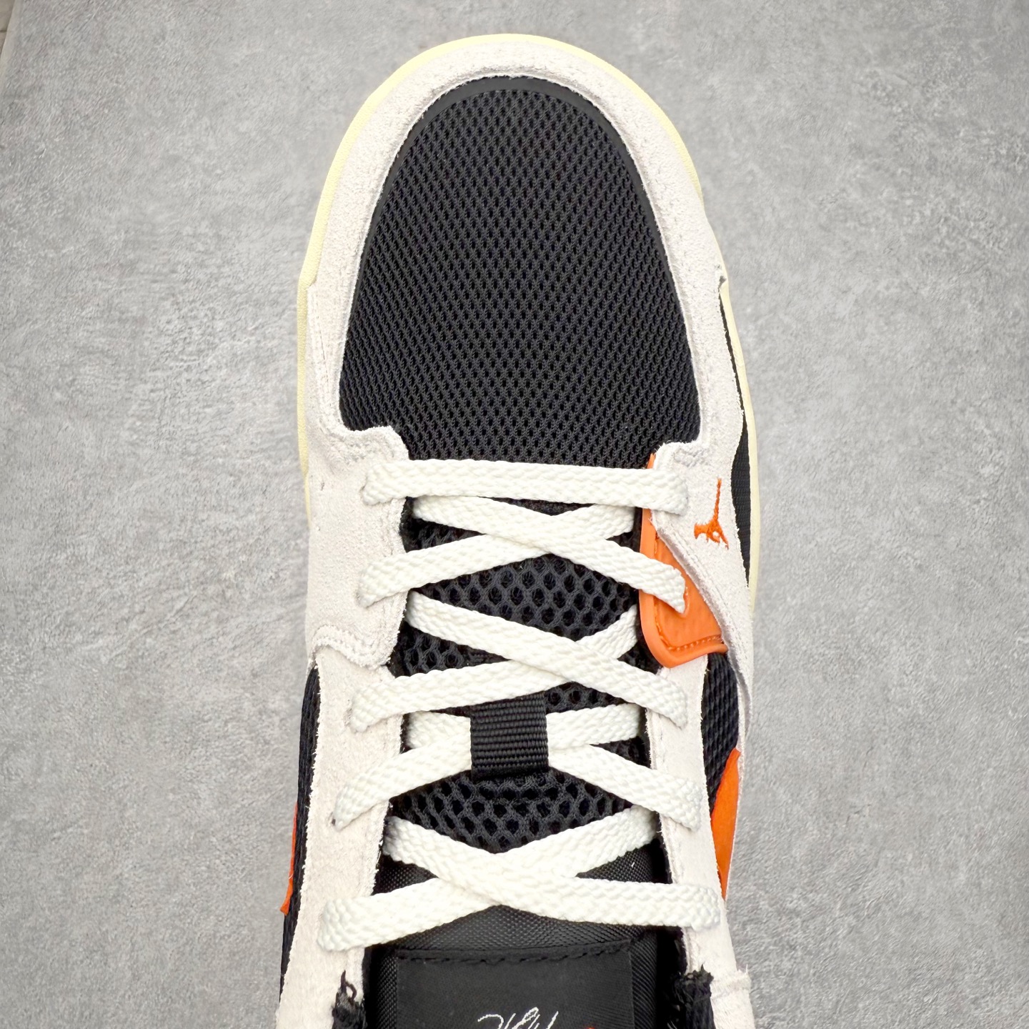 图片[4]-Jordan CMFT Era 时尚舒适 耐磨 低帮 复古篮球鞋 实拍调校N版已经零色差零失真 百分百还原实物色彩所见即所得 不存在货不对板色差等低级问题 选购参考实物拍摄 不混卖不参货 只用心做好货严格选品 承诺混一赔十 尺码：36 36.5 37.5 38 38.5 39 40 40.5 41 42 42.5 43 44 44.5 45 46-选品中心