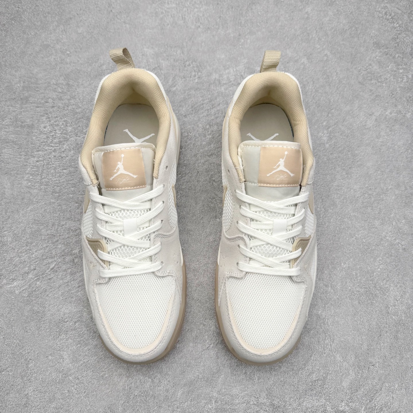 图片[2]-Jordan CMFT Era 时尚舒适 耐磨 低帮 复古篮球鞋 实拍调校N版已经零色差零失真 百分百还原实物色彩所见即所得 不存在货不对板色差等低级问题 选购参考实物拍摄 不混卖不参货 只用心做好货严格选品 承诺混一赔十 尺码：36 36.5 37.5 38 38.5 39 40 40.5 41 42 42.5 43 44 44.5 45 46-选品中心