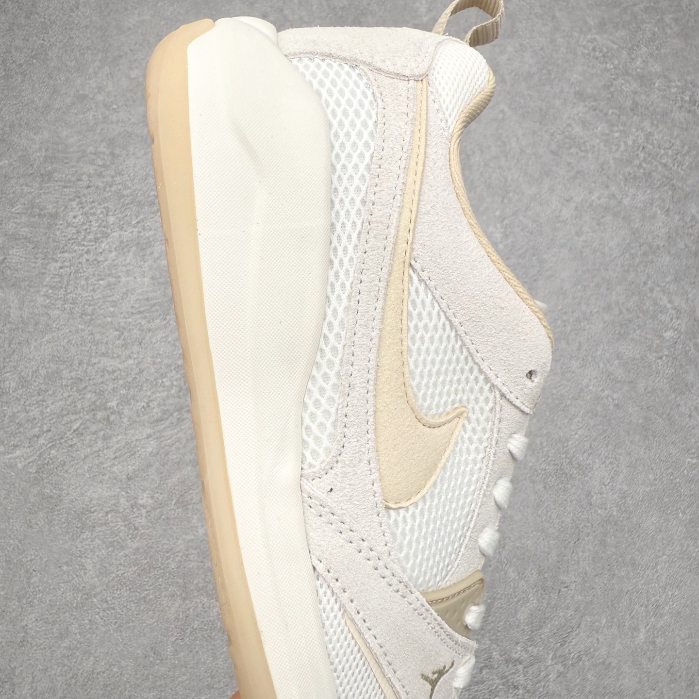 图片[6]-Jordan CMFT Era 时尚舒适 耐磨 低帮 复古篮球鞋 实拍调校N版已经零色差零失真 百分百还原实物色彩所见即所得 不存在货不对板色差等低级问题 选购参考实物拍摄 不混卖不参货 只用心做好货严格选品 承诺混一赔十 尺码：36 36.5 37.5 38 38.5 39 40 40.5 41 42 42.5 43 44 44.5 45 46-选品中心