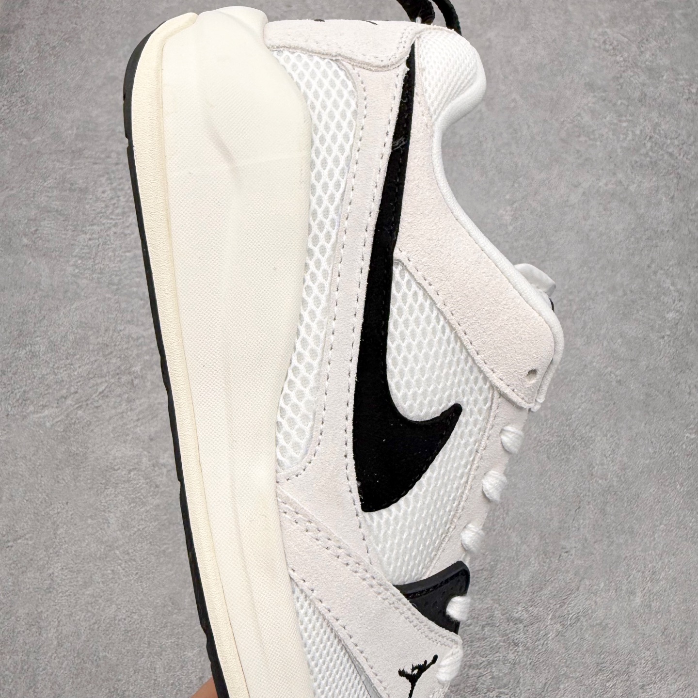 图片[6]-Jordan CMFT Era 时尚舒适 耐磨 低帮 复古篮球鞋 实拍调校N版已经零色差零失真 百分百还原实物色彩所见即所得 不存在货不对板色差等低级问题 选购参考实物拍摄 不混卖不参货 只用心做好货严格选品 承诺混一赔十 尺码：36 36.5 37.5 38 38.5 39 40 40.5 41 42 42.5 43 44 44.5 45 46-选品中心