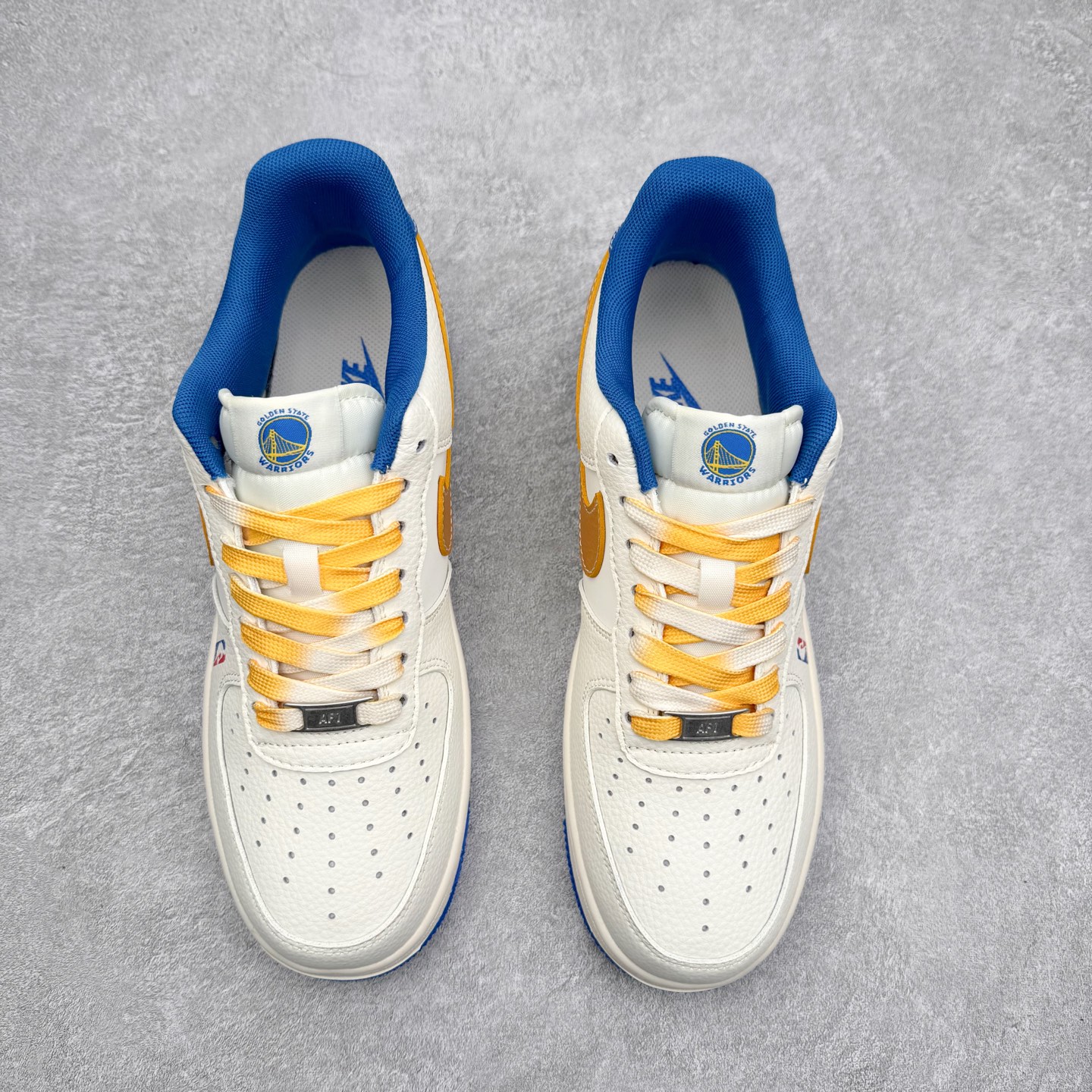 图片[2]-NK Air Force 1´07 Low 空军一号低帮百搭休闲运动板鞋 QW5606-270 柔软、弹性十足的缓震性能和出色的中底设计 横跨复古与现代的外型结合 造就出风靡全球 三十多年的Force 1 直到今天还深受青睐 实拍调校N版已经零色差零失真 百分百还原实物色彩所见即所得 不存在货不对板色差等低级问题 选购参考实物拍摄 不混卖不参货 只用心做好货严格选品 承诺混一赔十 尺码：36 36.5 37.5 38 38.5 39 40 40.5 41 42 42.5 43 44 44.5 45-选品中心