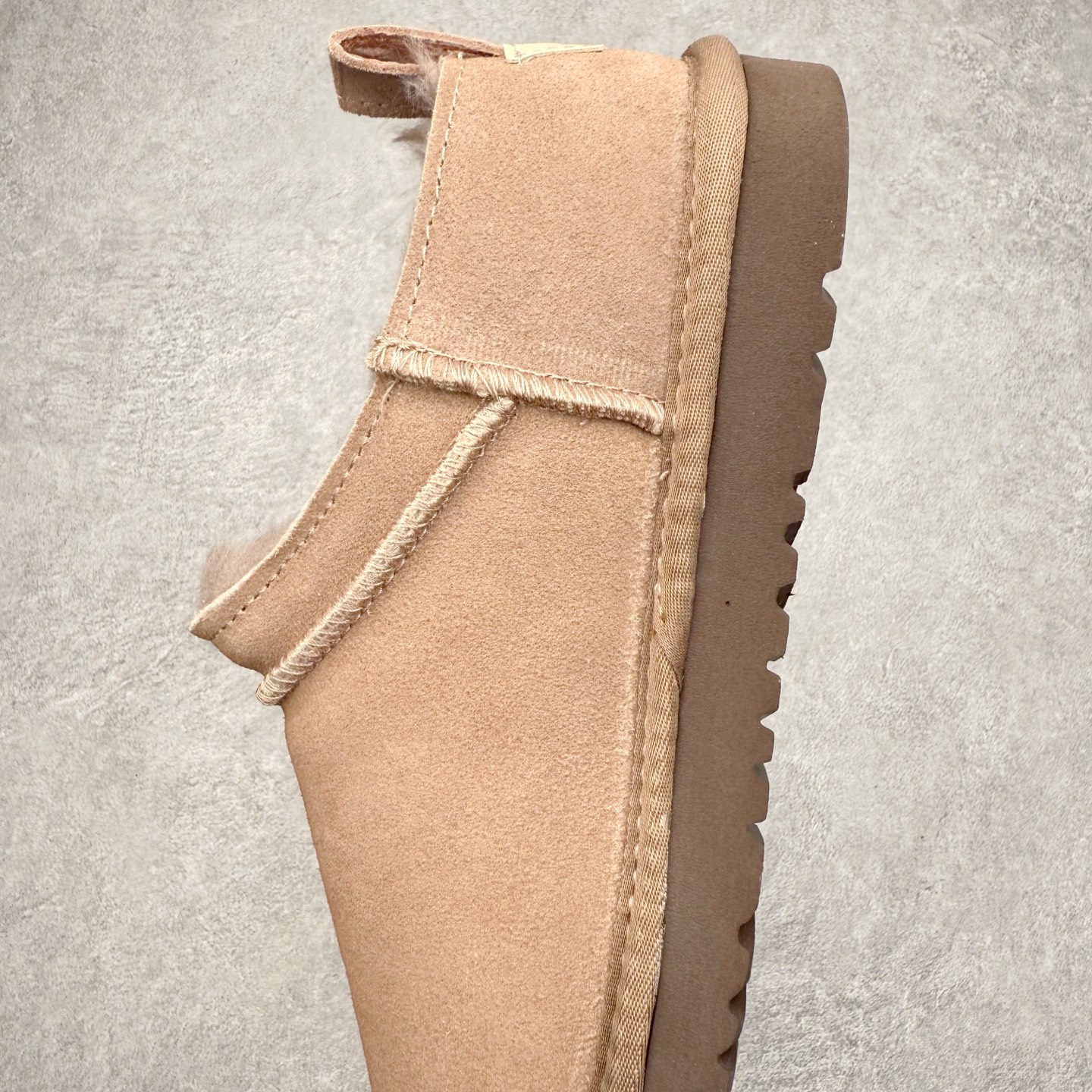 图片[7]-＃福利特价 UGG Kallen Lace 新款低帮雪地靴 冬季保暖外出 家居都是很适合的选择 近年uug推出款式系列 局部偏向年轻消费者喜好 也走到时尚潮流穿搭的前沿 鞋身材质 翻毛皮鞋面 轻便全套包装 尺码：35-40-选品中心