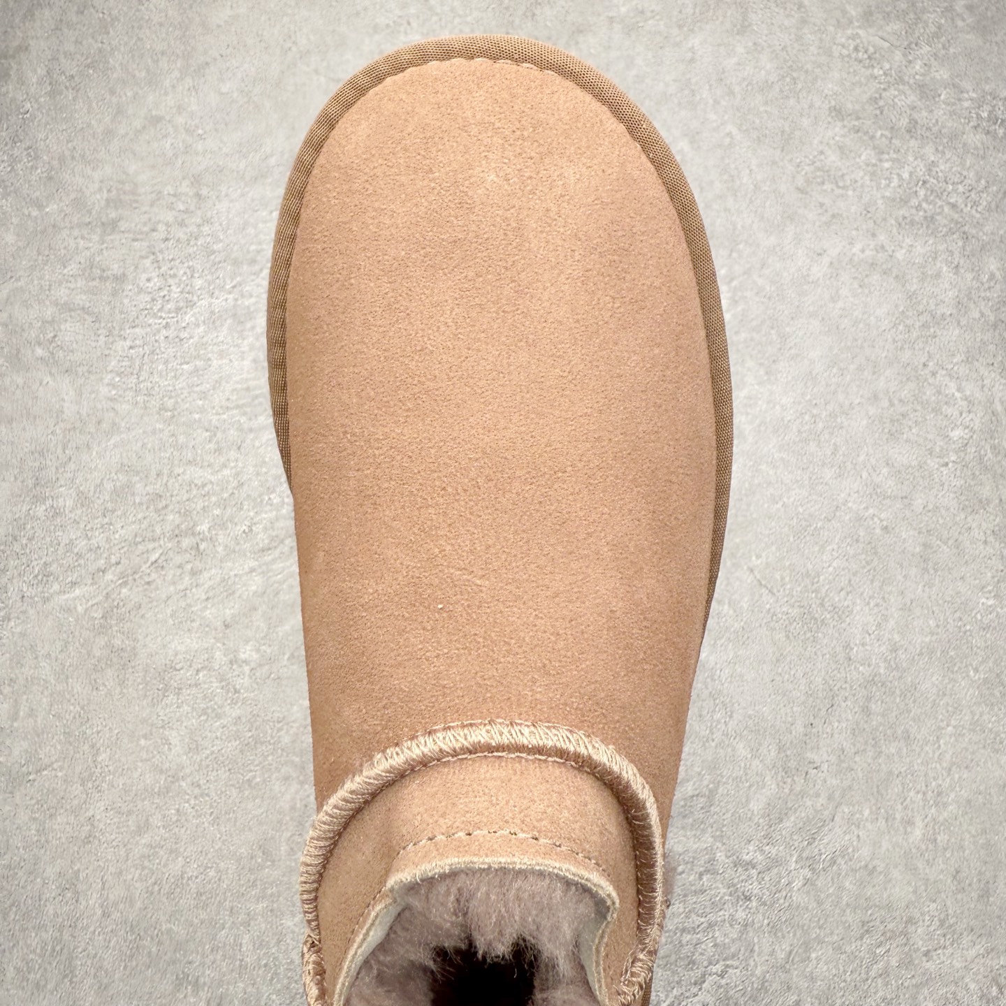 图片[4]-＃福利特价 UGG Kallen Lace 新款低帮雪地靴 冬季保暖外出 家居都是很适合的选择 近年uug推出款式系列 局部偏向年轻消费者喜好 也走到时尚潮流穿搭的前沿 鞋身材质 翻毛皮鞋面 轻便全套包装 尺码：35-40-选品中心