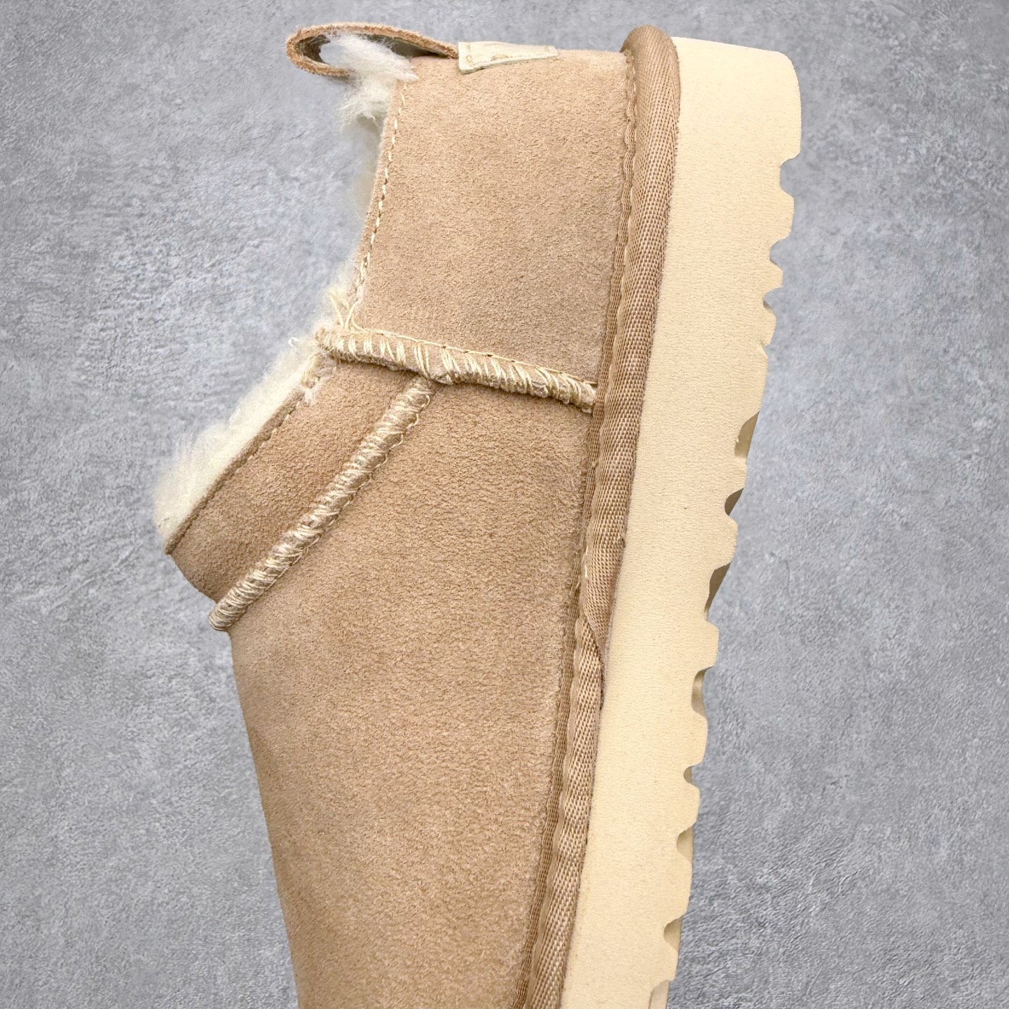 图片[7]-＃福利特价 UGG Kallen Lace 新款低帮雪地靴 冬季保暖外出 家居都是很适合的选择 近年uug推出款式系列 局部偏向年轻消费者喜好 也走到时尚潮流穿搭的前沿 鞋身材质 翻毛皮鞋面 轻便全套包装 尺码：35-40-选品中心