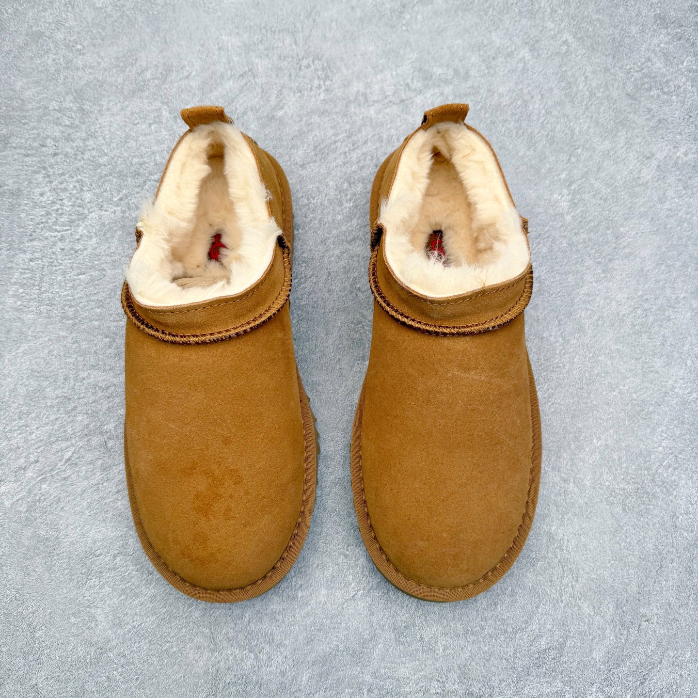 图片[2]-＃福利特价 UGG Kallen Lace 新款低帮雪地靴 冬季保暖外出 家居都是很适合的选择 近年uug推出款式系列 局部偏向年轻消费者喜好 也走到时尚潮流穿搭的前沿 鞋身材质 翻毛皮鞋面 轻便全套包装 尺码：35-40-选品中心