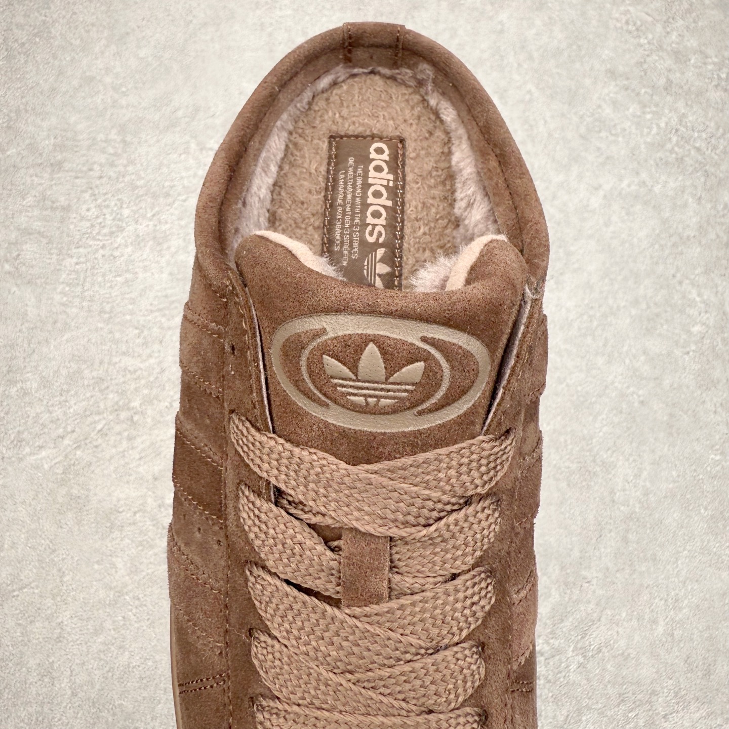 图片[5]-AD Originals CAMPUS 00S 面包鞋经典复古舒适包头拖鞋 实拍调校N版已经零色差零失真 百分百还原实物色彩所见即所得 不存在货不对板色差等低级问题 选购参考实物拍摄 不混卖不参货 只用心做好货严格选品 承诺混一赔十 尺码：36 36.5 37.5 38 38.5 39 40 40.5 41 42 42.5 43 44 44.5 45-选品中心