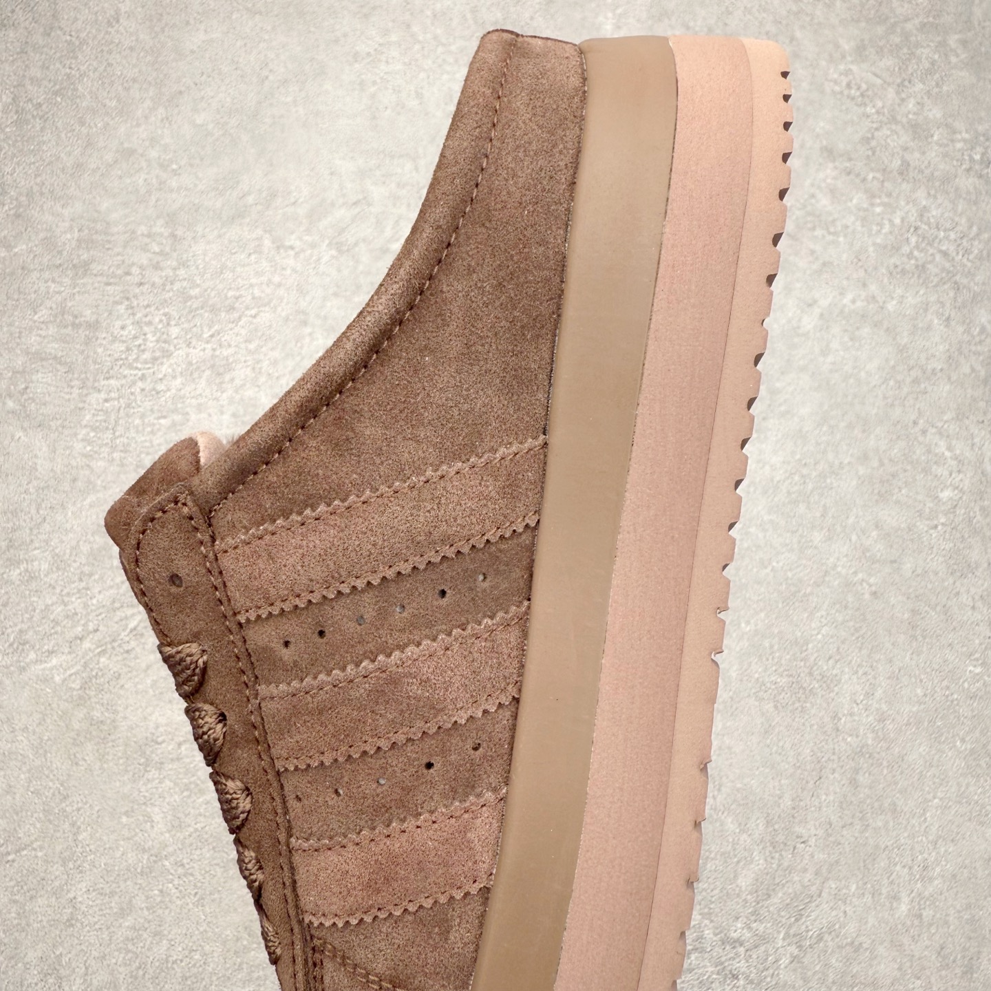 图片[7]-AD Originals CAMPUS 00S 面包鞋经典复古舒适包头拖鞋 实拍调校N版已经零色差零失真 百分百还原实物色彩所见即所得 不存在货不对板色差等低级问题 选购参考实物拍摄 不混卖不参货 只用心做好货严格选品 承诺混一赔十 尺码：36 36.5 37.5 38 38.5 39 40 40.5 41 42 42.5 43 44 44.5 45-选品中心