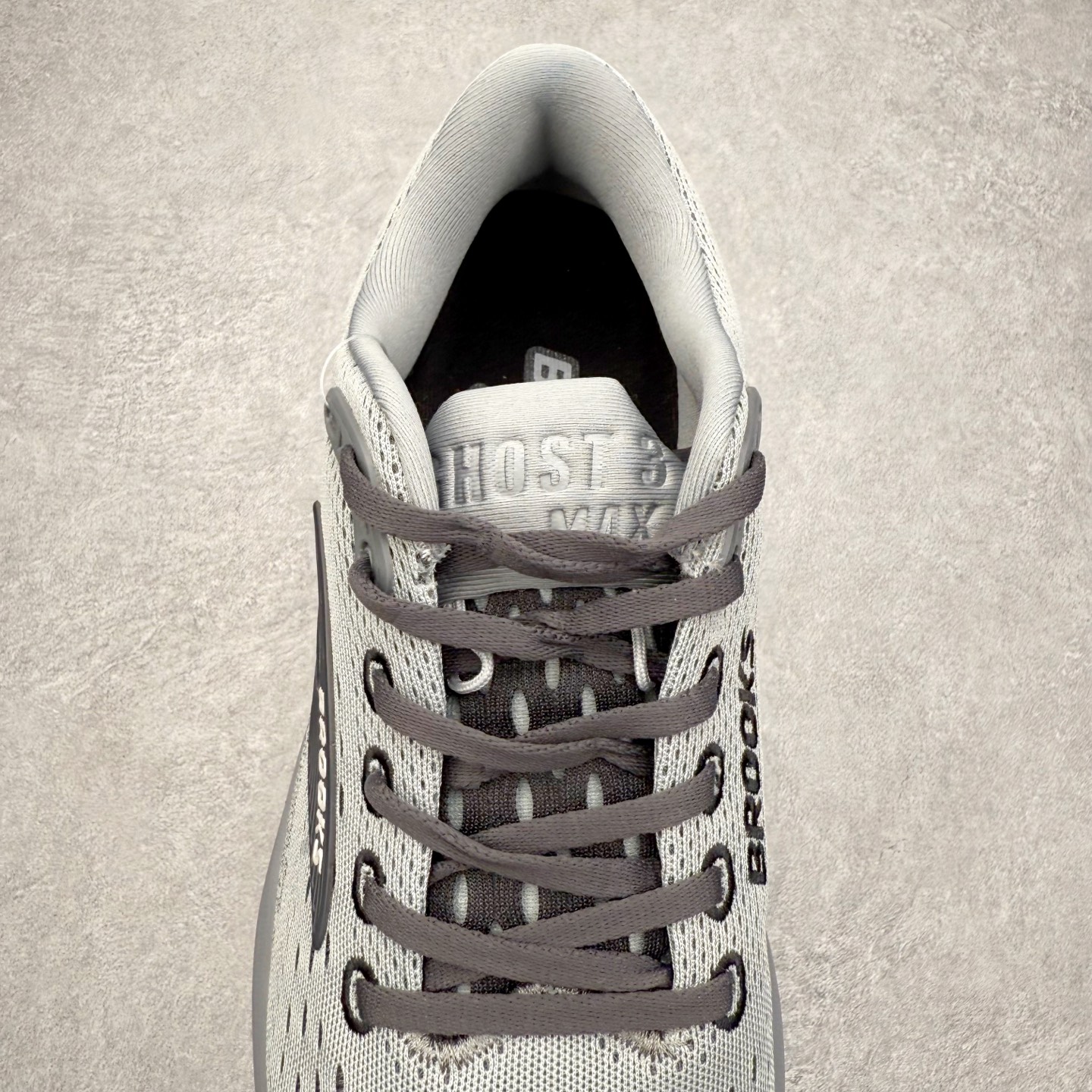 图片[5]-Brooks布鲁克斯 Ghost Max 3 运动舒适防滑耐磨低帮跑步鞋 实拍调校N版已经零色差零失真 百分百还原实物色彩所见即所得 不存在货不对板色差等低级问题 选购参考实物拍摄 不混卖不参货 只用心做好货严格选品 承诺混一赔十 尺码：36 36.5 37.5 38 38.5 39 40 40.5 41 42 42.5 43 44 44.5 45-选品中心