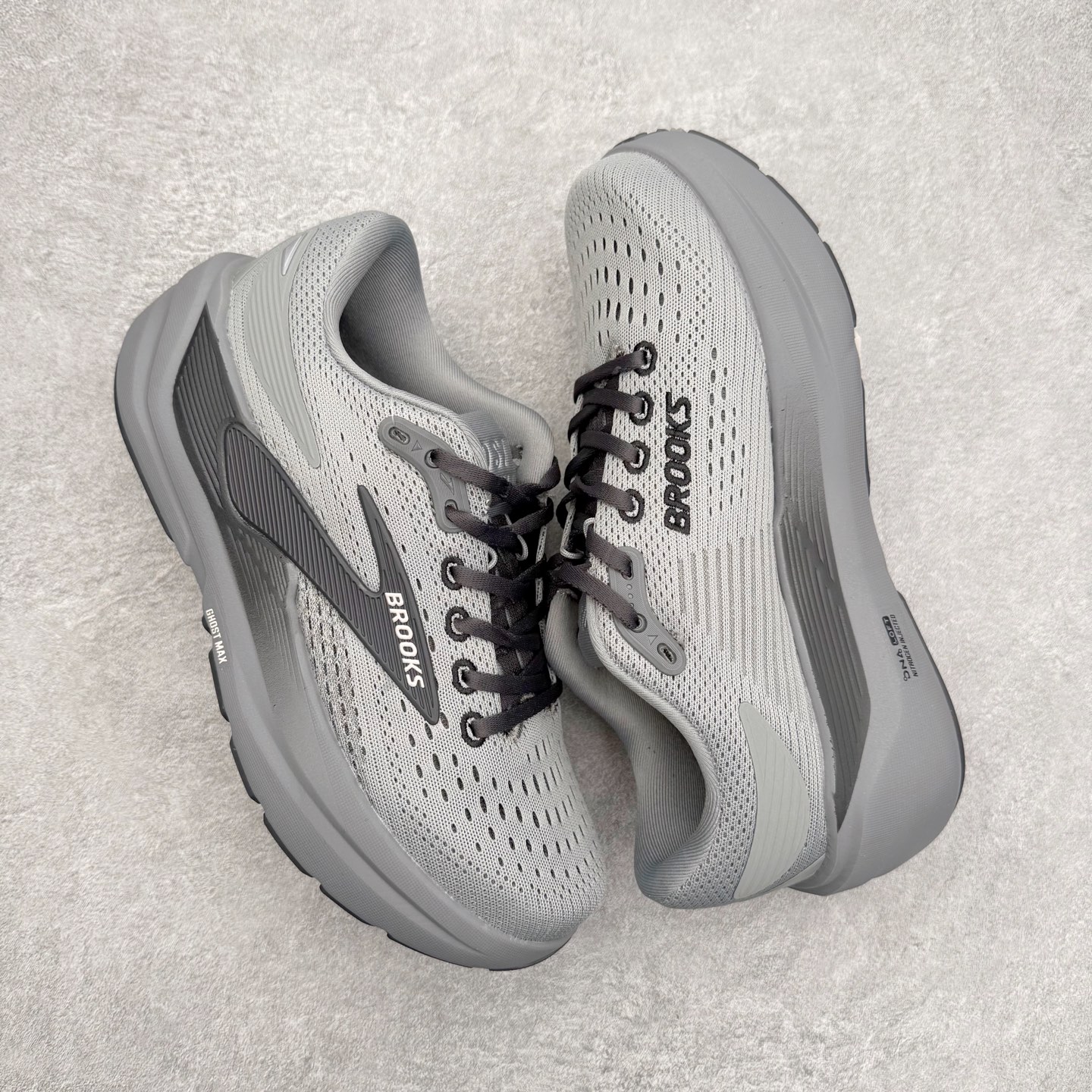 图片[3]-Brooks布鲁克斯 Ghost Max 3 运动舒适防滑耐磨低帮跑步鞋 实拍调校N版已经零色差零失真 百分百还原实物色彩所见即所得 不存在货不对板色差等低级问题 选购参考实物拍摄 不混卖不参货 只用心做好货严格选品 承诺混一赔十 尺码：36 36.5 37.5 38 38.5 39 40 40.5 41 42 42.5 43 44 44.5 45-选品中心