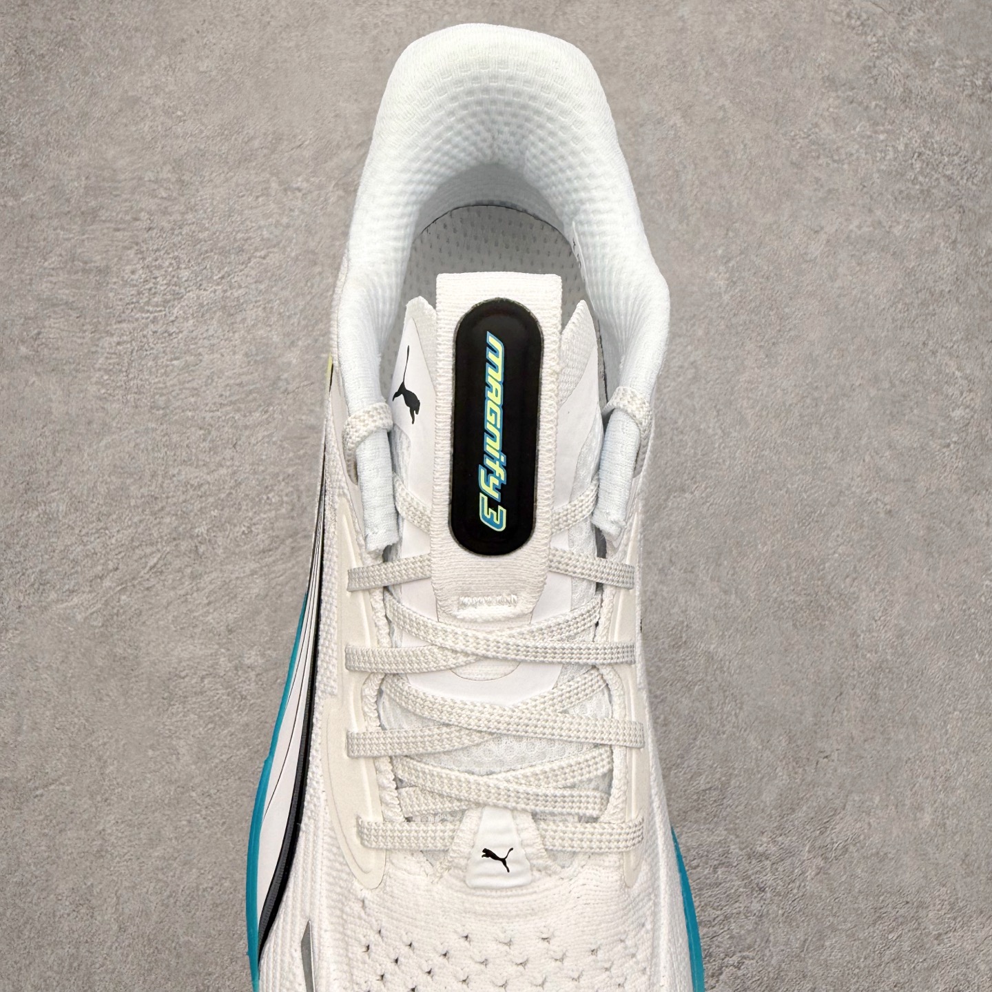 图片[5]-PUMA彪马 Electrify Nitro 4 时尚潮流透气低帮跑步鞋 彪马（Puma）是全球著名的运动品牌，中文作彪马，意为美洲狮，由创始人鲁道夫•达斯勒（Rudolf Dassler）于1948年在德国建立了这个品牌，数十年来PUMA一直在运动界位居要角，近几年来更成功的结合运动、休闲，时尚为一体，跃升为年轻人最爱品牌之一。实拍调校N版已经零色差零失真 百分百还原实物色彩所见即所得 不存在货不对板色差等低级问题 选购参考实物拍摄 不混卖不参货 只用心做好货严格选品 承诺混一赔十 尺码：36 36.5 37.5 38 38.5 39 40 40.5 41 42 42.5 43 44 44.5 45-选品中心