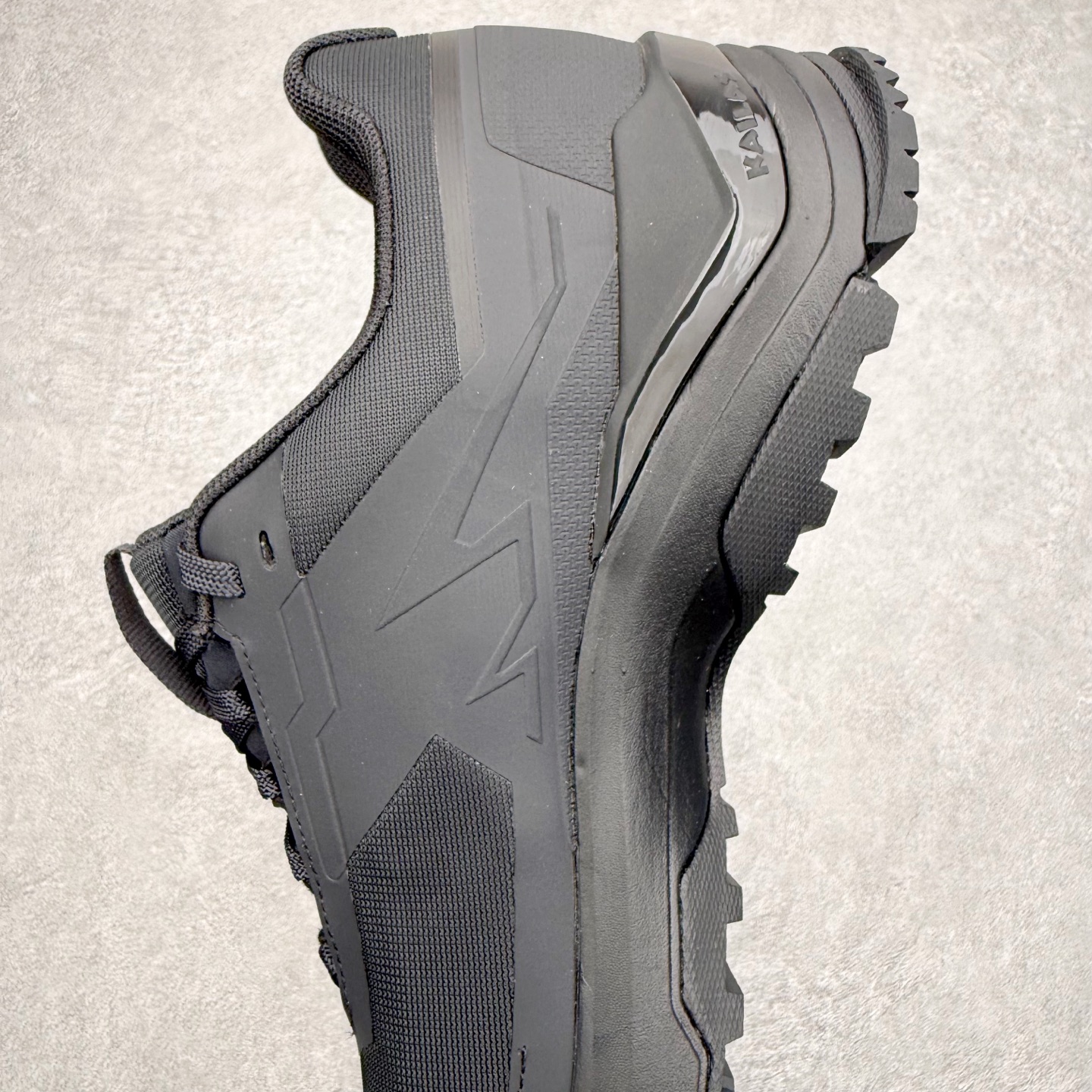 图片[7]-＃K版 KAILAS 凯乐石 界山户外运动舒适时尚防滑透气低帮登山徒步鞋 KAILAS凯乐石品牌是全球三大全系攀登品牌之一，于2003年创立于中国广州，致力于为有攀登梦想的户外运动员及爱好者，研发制造功能性专业装备，满足他们在极限环境下安全舒适的需求，凯乐石专注于科技面料的开发及专业功能设计，产品线覆盖登山、攀岩、徒步、越野跑山、露营、旅行等多项户外运动，通过运动员的测试反馈，不断进化迭代，产品荣获国内外大奖71座，发明专利21个，更突破性的自主研发攀登器械，打造出中国的攀登硬实力。实拍调校N版已经零色差零失真 百分百还原实物色彩所见即所得 不存在货不对板色差等低级问题 选购参考实物拍摄 不混卖不参货 只用心做好货严格选品 承诺混一赔十 尺码：36 36.5 37.5 38 38.5 39 40 40.5 41 42 42.5 43 44 44.5 45-选品中心