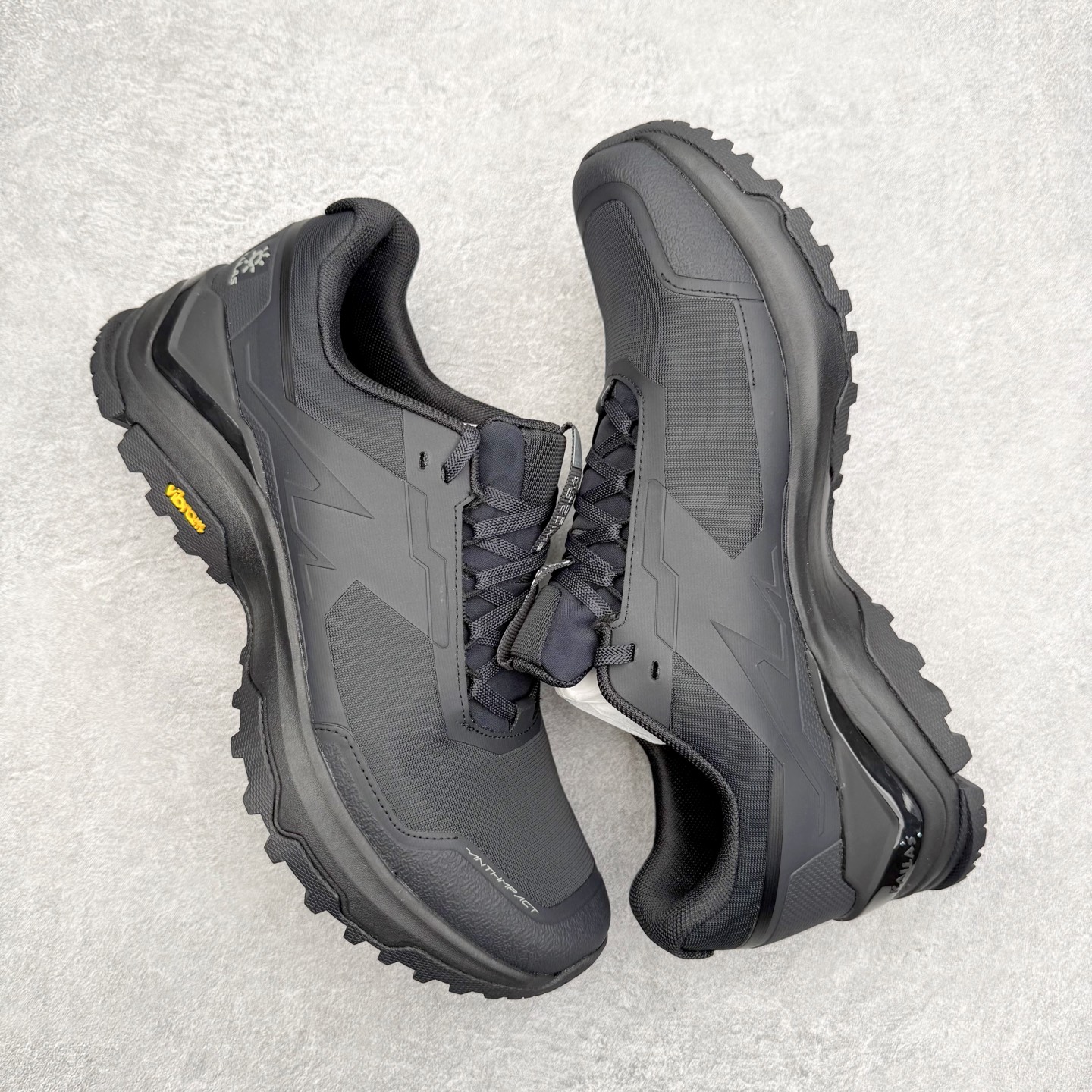 图片[3]-＃K版 KAILAS 凯乐石 界山户外运动舒适时尚防滑透气低帮登山徒步鞋 KAILAS凯乐石品牌是全球三大全系攀登品牌之一，于2003年创立于中国广州，致力于为有攀登梦想的户外运动员及爱好者，研发制造功能性专业装备，满足他们在极限环境下安全舒适的需求，凯乐石专注于科技面料的开发及专业功能设计，产品线覆盖登山、攀岩、徒步、越野跑山、露营、旅行等多项户外运动，通过运动员的测试反馈，不断进化迭代，产品荣获国内外大奖71座，发明专利21个，更突破性的自主研发攀登器械，打造出中国的攀登硬实力。实拍调校N版已经零色差零失真 百分百还原实物色彩所见即所得 不存在货不对板色差等低级问题 选购参考实物拍摄 不混卖不参货 只用心做好货严格选品 承诺混一赔十 尺码：36 36.5 37.5 38 38.5 39 40 40.5 41 42 42.5 43 44 44.5 45-选品中心