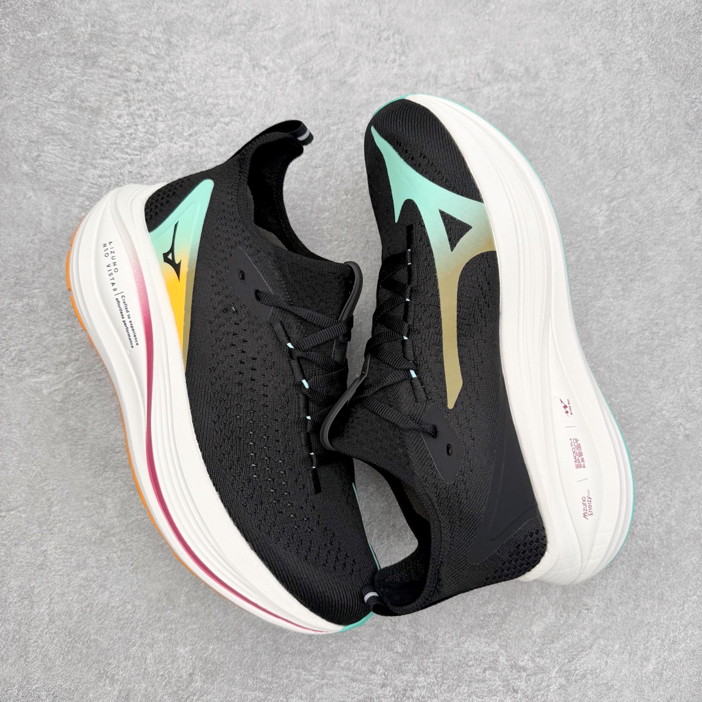 图片[3]-Mizuno Neo Vista Y2K柔软舒适减震耐磨支撑 低帮休闲跑步鞋 男女同款 美津浓（Mizuno）是日本美津浓株式会社于1906年创立的运动品牌，经过一个多世纪的不断努力现已成为世界著名的运动器具、服装和鞋类生产商。美津浓力求服务于各类运动项目，并竭力使运动生活更加愉快和振奋。产品种类齐全，覆盖几乎全部主要运动项目，达到30万多个品类。尺码：36 36.5 37.5 38 38.5 39 40 40.5 41 42 42.5 43 44 44.5 45-选品中心