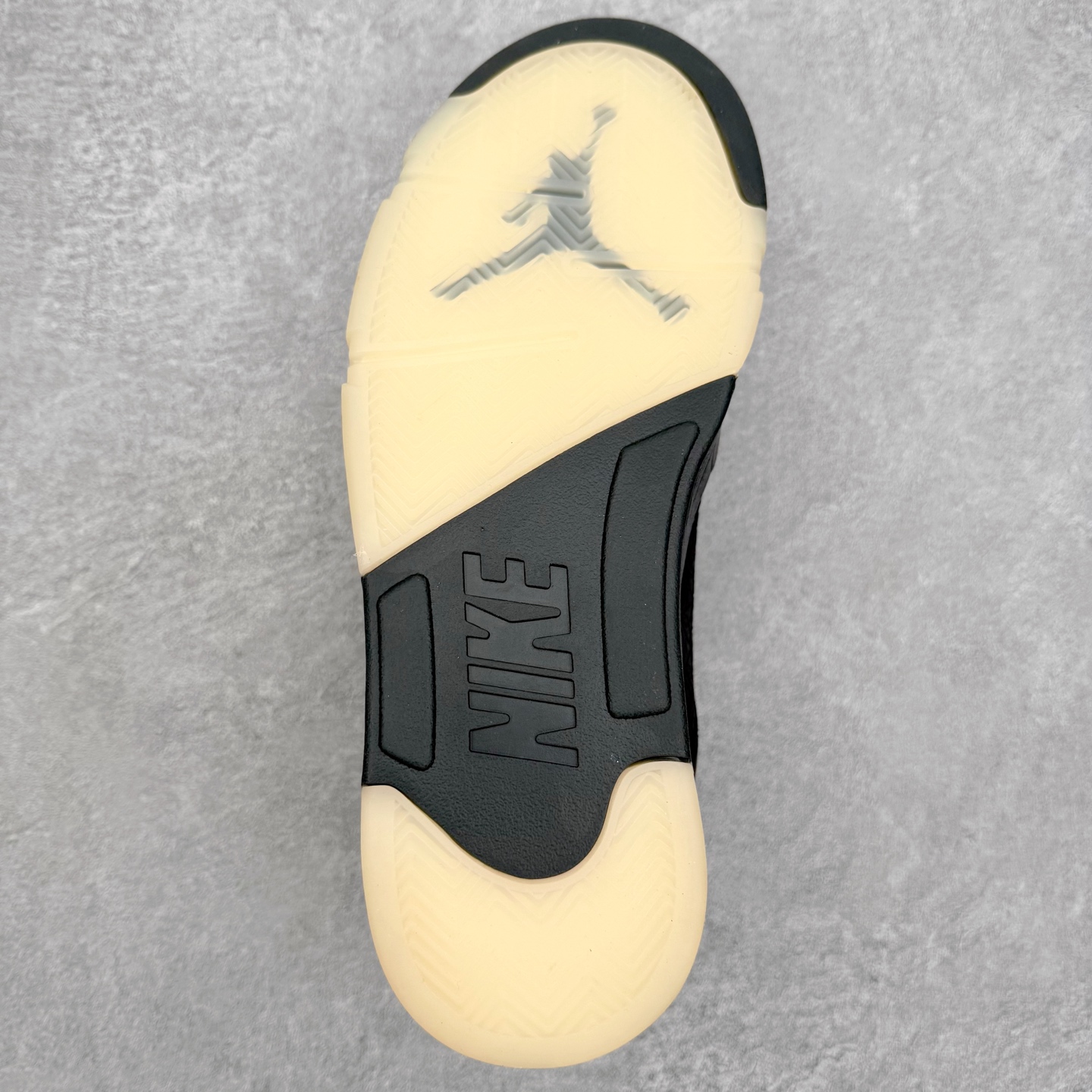 图片[9]-＃Y3纯原福利 AJ3 AJ4 AJ5 AJ11 系列 纯原口碑大厂出品 之前5XX版本 全系列原楦原纸板开发 原厂皮料加持 原厂定型 后跟完美效果 到手可放心比对发售原鞋 上脚百分百充当正品驾驭 真正原装公司级完美鞋型 一切细节实拍所见所得 纸板中底 钢印 完美版型 尺码对应库存明细‼️-选品中心