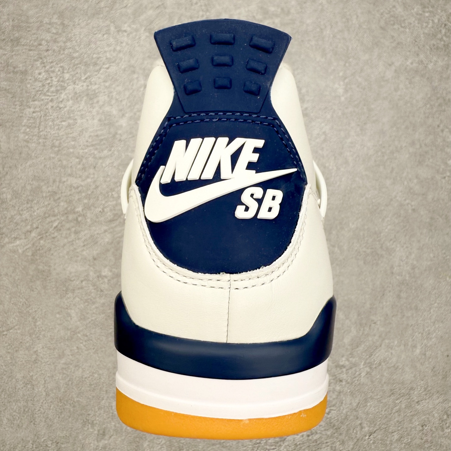 图片[8]-＃Y3纯原福利 AJ3 AJ4 AJ5 AJ11 系列 纯原口碑大厂出品 之前5XX版本 全系列原楦原纸板开发 原厂皮料加持 原厂定型 后跟完美效果 到手可放心比对发售原鞋 上脚百分百充当正品驾驭 真正原装公司级完美鞋型 一切细节实拍所见所得 纸板中底 钢印 完美版型 尺码对应库存明细‼️-选品中心