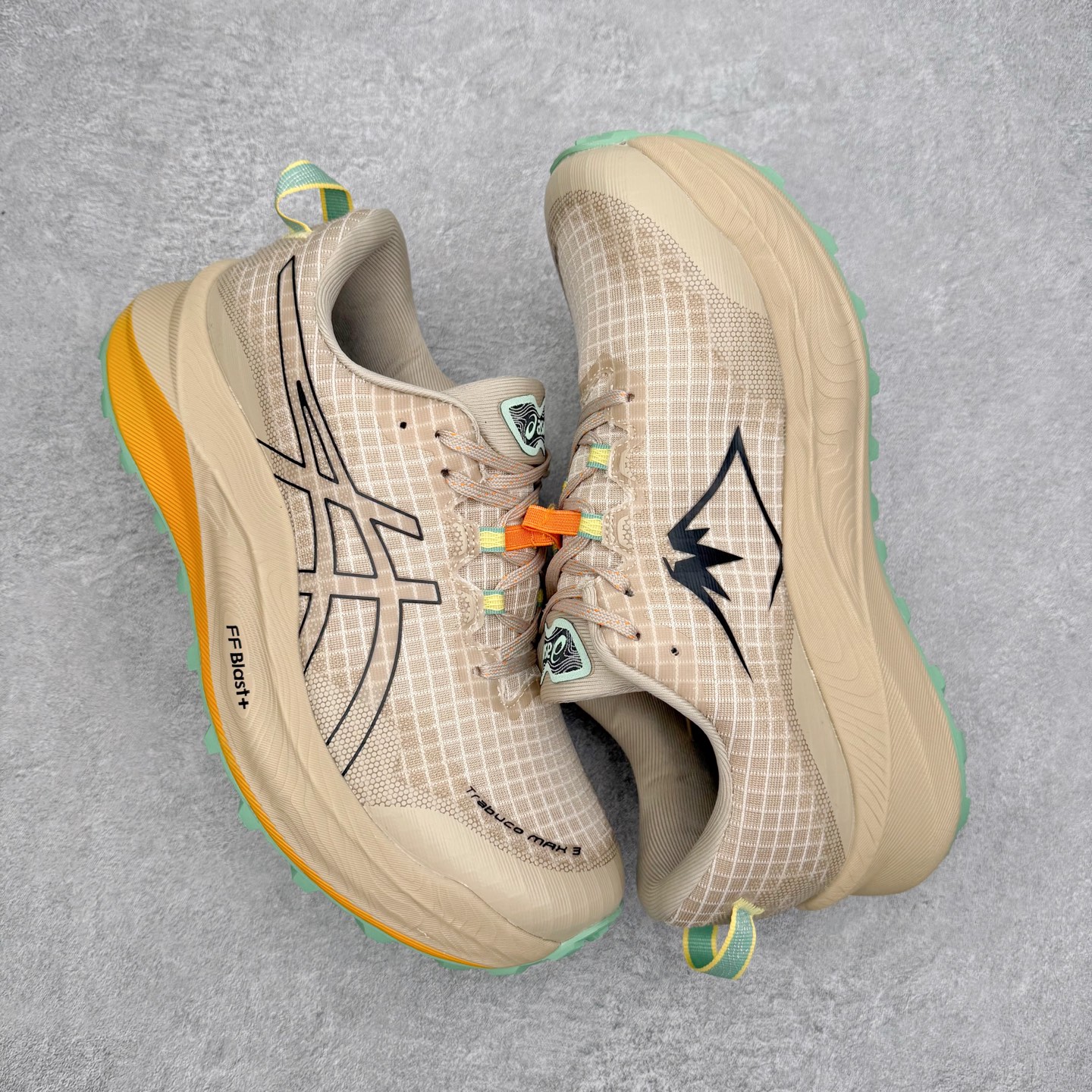 图片[3]-Asics GEL-TRABUCO 13 GTX 亚瑟士舒适百搭轻便透气减震低帮跑步鞋 ASICS（亚瑟士）是日本实业家鬼冢喜八郎创立的跑鞋运动品牌，名字想法源自著名的拉丁谚语“AnimaSana In Corpore Sano”，意为“健全的精神寓于强健的体魄”。正如其名字的含义，ASICS亚瑟士一直坚信保持身体的健康与活力是打造健康快乐的生活方式的最佳途径。亚瑟士的跑鞋、篮球鞋等系列集专业与美貌于一身，拥有极高的热度。2016年，ASICS在“2016年日本最佳全球品牌”排行榜名列第17名。尺码：36 37 37.5 38 39 39.5 40 40.5 41.5 42 42.5 43.5 44 45-选品中心