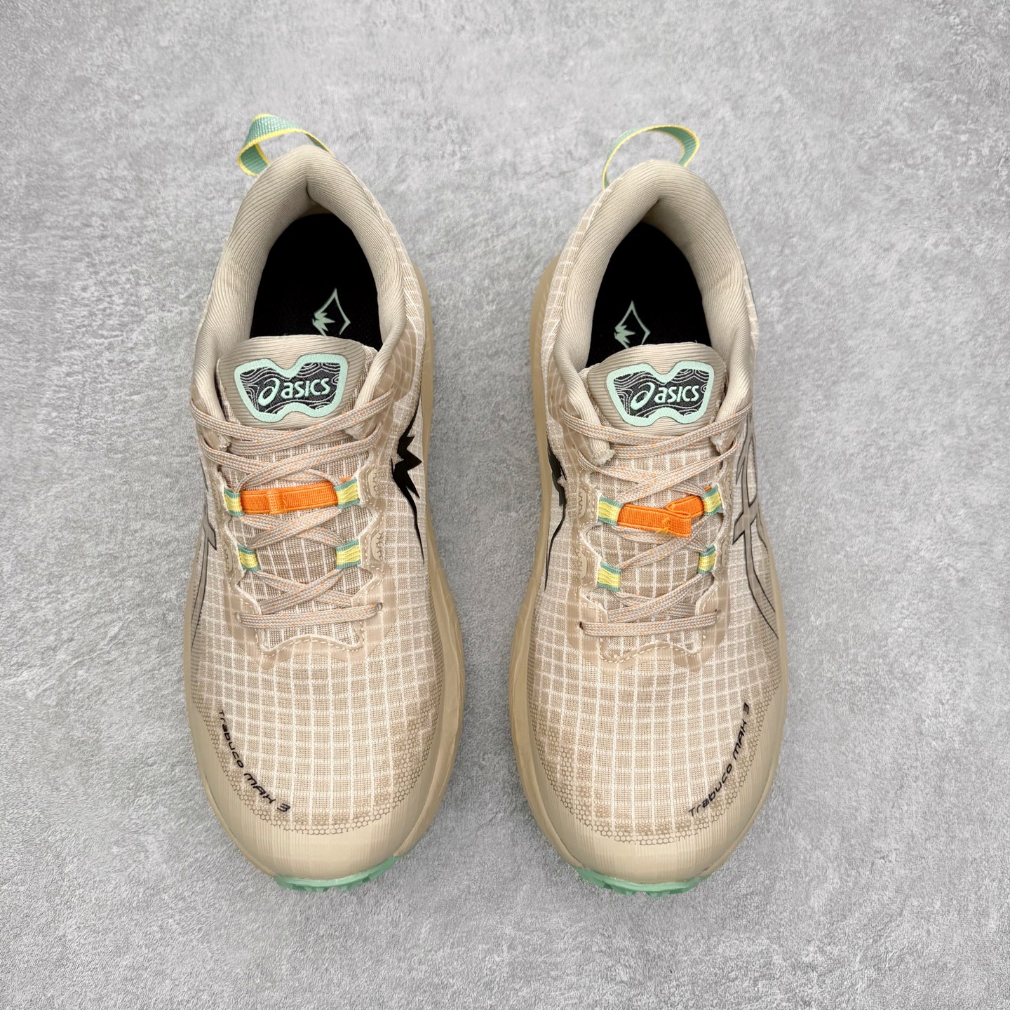 图片[2]-Asics GEL-TRABUCO 13 GTX 亚瑟士舒适百搭轻便透气减震低帮跑步鞋 ASICS（亚瑟士）是日本实业家鬼冢喜八郎创立的跑鞋运动品牌，名字想法源自著名的拉丁谚语“AnimaSana In Corpore Sano”，意为“健全的精神寓于强健的体魄”。正如其名字的含义，ASICS亚瑟士一直坚信保持身体的健康与活力是打造健康快乐的生活方式的最佳途径。亚瑟士的跑鞋、篮球鞋等系列集专业与美貌于一身，拥有极高的热度。2016年，ASICS在“2016年日本最佳全球品牌”排行榜名列第17名。尺码：36 37 37.5 38 39 39.5 40 40.5 41.5 42 42.5 43.5 44 45-选品中心