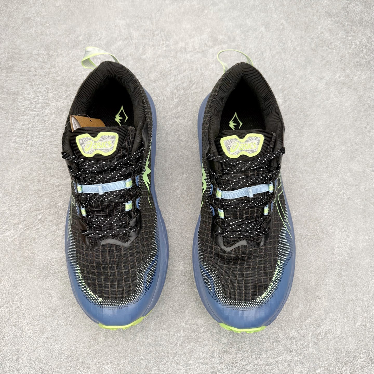 图片[2]-Asics GEL-TRABUCO 13 GTX 亚瑟士舒适百搭轻便透气减震低帮跑步鞋 ASICS（亚瑟士）是日本实业家鬼冢喜八郎创立的跑鞋运动品牌，名字想法源自著名的拉丁谚语“AnimaSana In Corpore Sano”，意为“健全的精神寓于强健的体魄”。正如其名字的含义，ASICS亚瑟士一直坚信保持身体的健康与活力是打造健康快乐的生活方式的最佳途径。亚瑟士的跑鞋、篮球鞋等系列集专业与美貌于一身，拥有极高的热度。2016年，ASICS在“2016年日本最佳全球品牌”排行榜名列第17名。尺码：36 37 37.5 38 39 39.5 40 40.5 41.5 42 42.5 43.5 44 45-选品中心