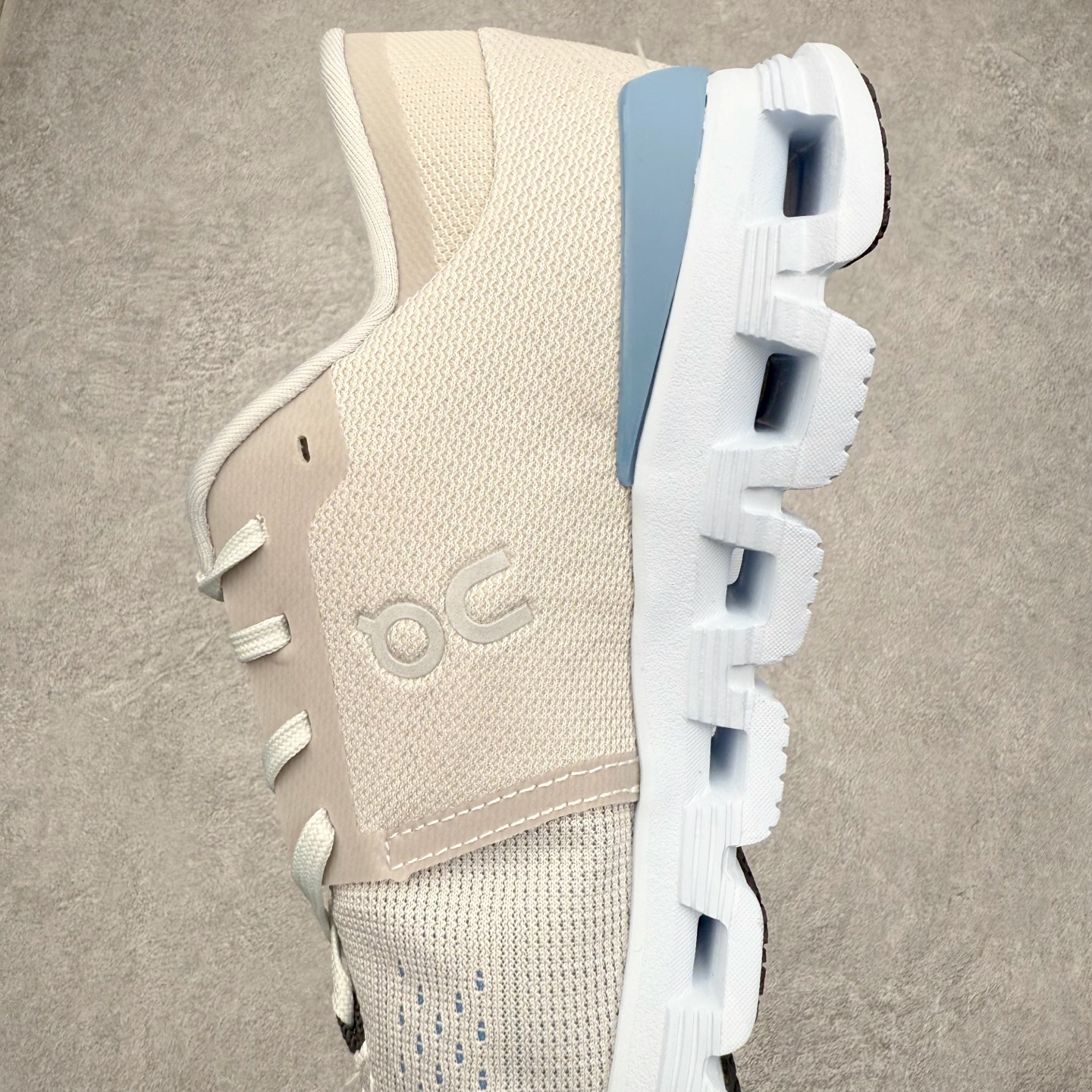 图片[7]-On昂跑 Cloudtilt X 4 系带减震耐磨低帮生活休闲鞋 此运动品牌 开创于2010年 缓震着陆、强效回弹、轻柔质感的设计构思始终是ON研制关键 与此同时基于“为全球提供革新性的跑步感受”信念 陆续推出了多款跑鞋及其以专业运动人体跑步工程学为设计关键的功能性跑步服饰设备 让跑者不费力气地畅快畅跑 尺码：36 36.5 37.5 38 38.5 39 40 40.5 41 42 42.5 43 44 44.5 45-选品中心