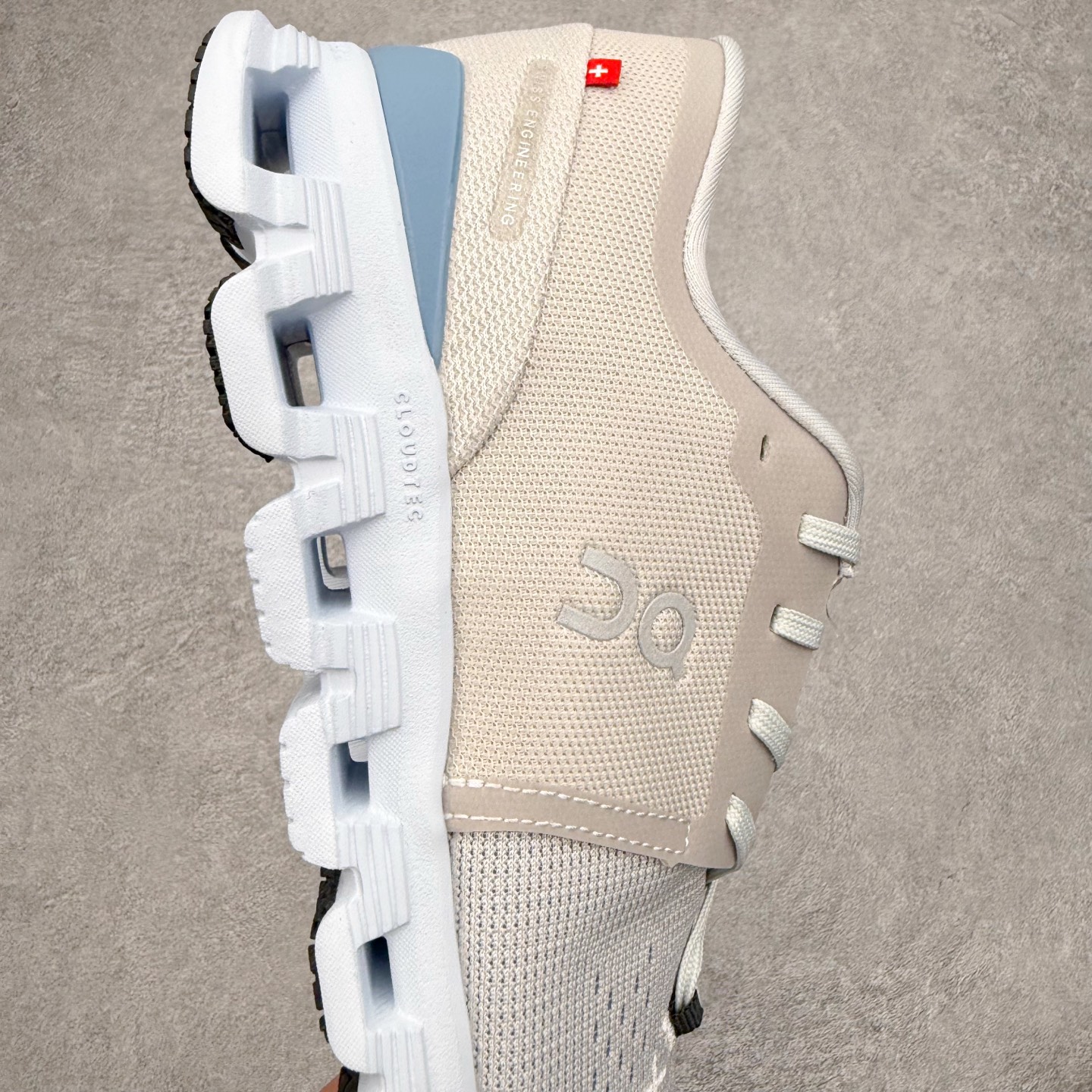 图片[6]-On昂跑 Cloudtilt X 4 系带减震耐磨低帮生活休闲鞋 此运动品牌 开创于2010年 缓震着陆、强效回弹、轻柔质感的设计构思始终是ON研制关键 与此同时基于“为全球提供革新性的跑步感受”信念 陆续推出了多款跑鞋及其以专业运动人体跑步工程学为设计关键的功能性跑步服饰设备 让跑者不费力气地畅快畅跑 尺码：36 36.5 37.5 38 38.5 39 40 40.5 41 42 42.5 43 44 44.5 45-选品中心