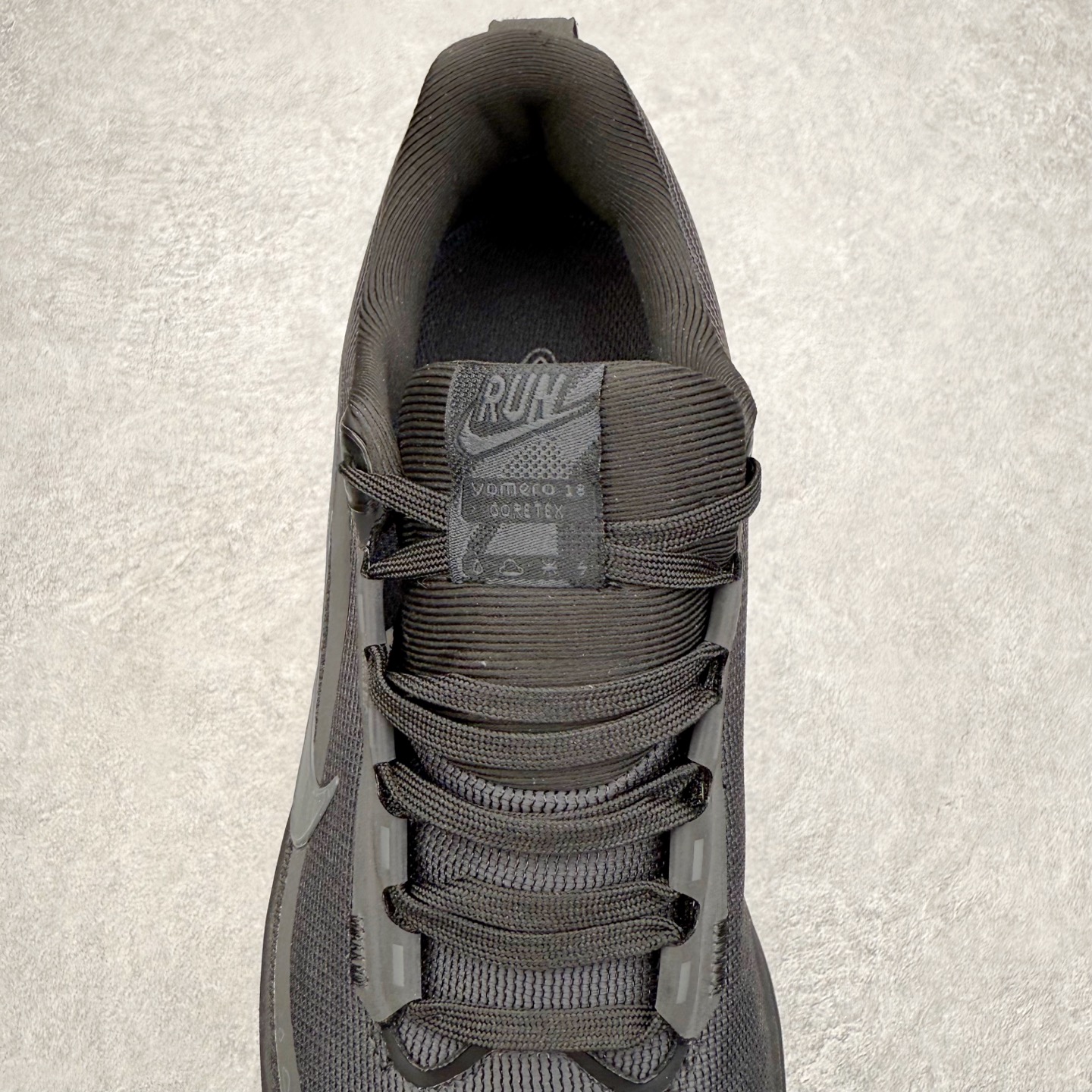 图片[5]-NK Vomero 18 GTX 时尚舒适 网布防滑耐磨 低帮跑步鞋 实拍调校N版已经零色差零失真 百分百还原实物色彩所见即所得 不存在货不对板色差等低级问题 选购参考实物拍摄 不混卖不参货 只用心做好货严格选品 承诺混一赔十 尺码：36 36.5 37.5 38 38.5 39 40 40.5 41 42 42.5 43 44 44.5 45-选品中心