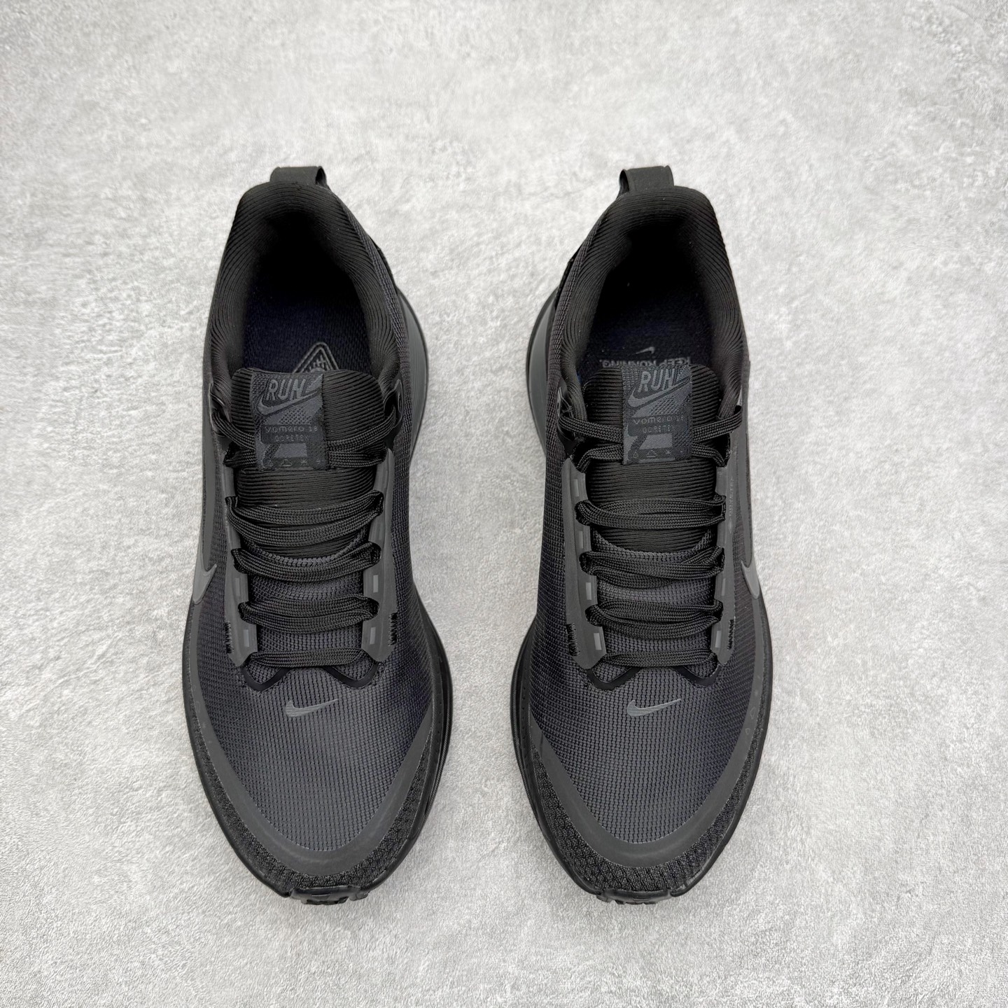 图片[2]-NK Vomero 18 GTX 时尚舒适 网布防滑耐磨 低帮跑步鞋 实拍调校N版已经零色差零失真 百分百还原实物色彩所见即所得 不存在货不对板色差等低级问题 选购参考实物拍摄 不混卖不参货 只用心做好货严格选品 承诺混一赔十 尺码：36 36.5 37.5 38 38.5 39 40 40.5 41 42 42.5 43 44 44.5 45-选品中心