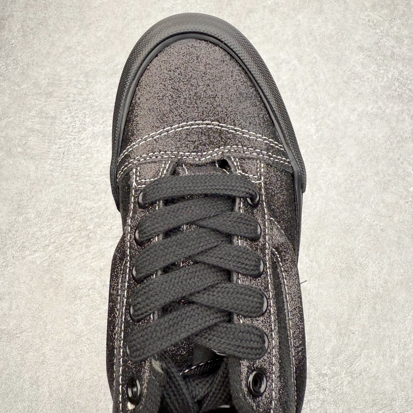 图片[4]-Vans Knu Skool 珠光麂皮 经典肥胖版大Logo黑武士麂皮融合黑色珠光亮面材质面包鞋 尺码：35 36 36.5 37 38 38.5 39 40 40.5 41 42 42.5 43 44 45-选品中心