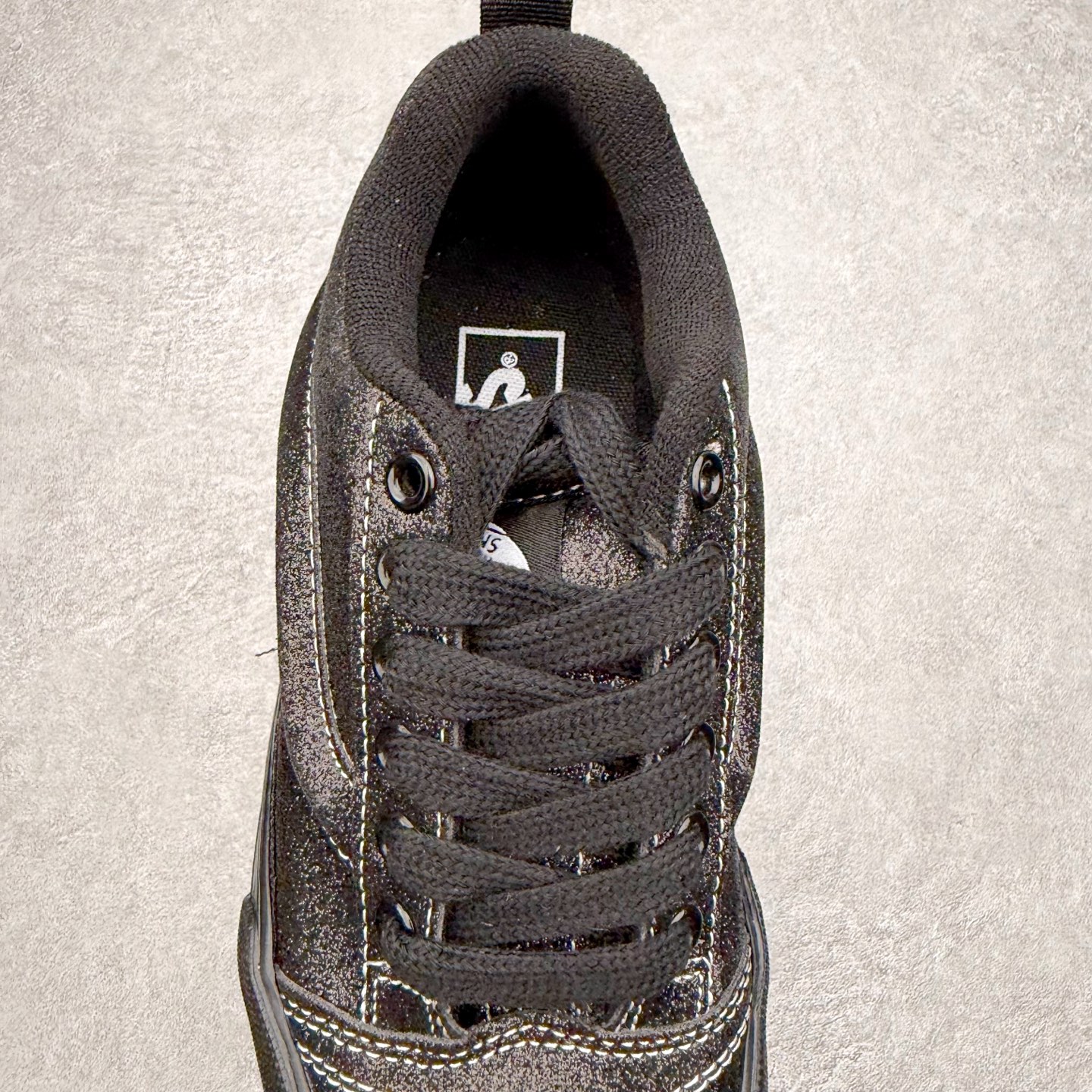 图片[5]-Vans Knu Skool 珠光麂皮 经典肥胖版大Logo黑武士麂皮融合黑色珠光亮面材质面包鞋 尺码：35 36 36.5 37 38 38.5 39 40 40.5 41 42 42.5 43 44 45-选品中心