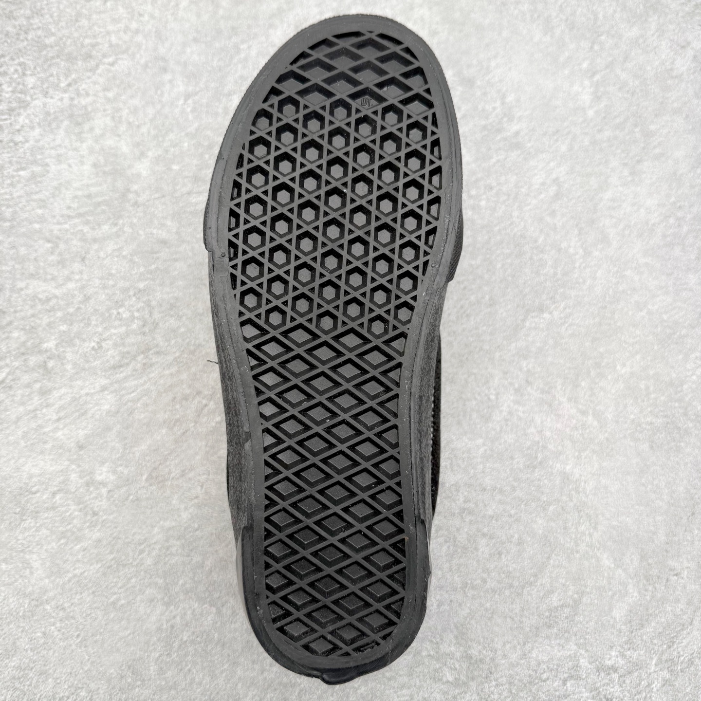 图片[9]-Vans Knu Skool 珠光麂皮 经典肥胖版大Logo黑武士麂皮融合黑色珠光亮面材质面包鞋 尺码：35 36 36.5 37 38 38.5 39 40 40.5 41 42 42.5 43 44 45-选品中心