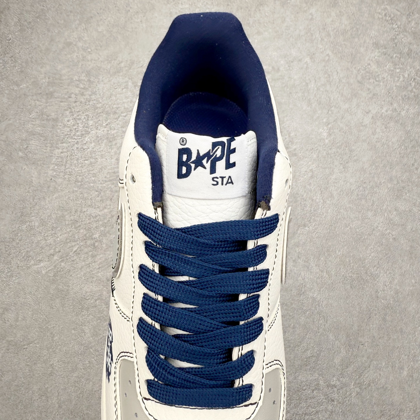 图片[5]-＃福利特价 NK Air Force 1´07 Low 空军一号低帮百搭休闲运动板鞋 柔软、弹性十足的缓震性能和出色的中底设计 横跨复古与现代的外型结合 造就出风靡全球 三十多年的Force 1 直到今天还深受青睐 尺码：36 36.5 37.5 38 38.5 39 40 40.5 41 42 42.5 43 44 44.5 45-选品中心