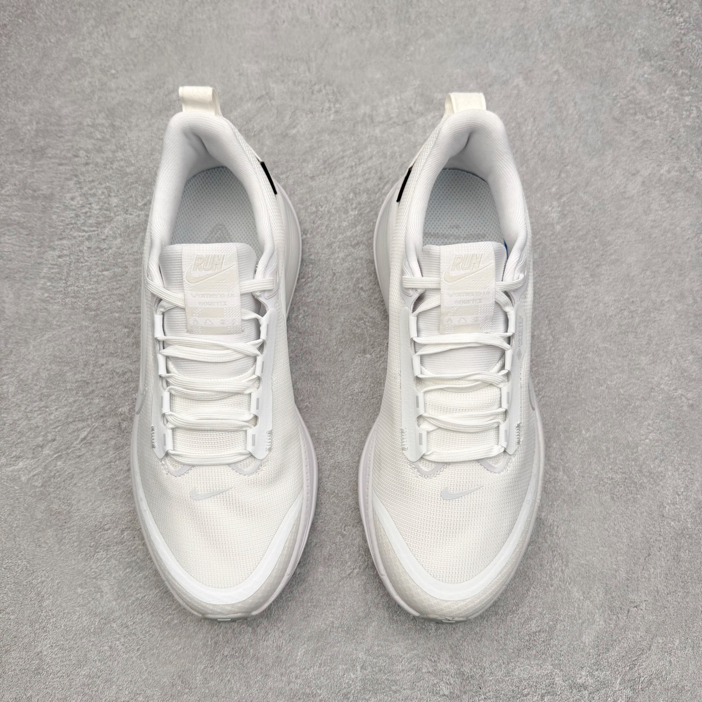 图片[2]-NK Vomero 18 GTX 时尚舒适 网布防滑耐磨 低帮跑步鞋 实拍调校N版已经零色差零失真 百分百还原实物色彩所见即所得 不存在货不对板色差等低级问题 选购参考实物拍摄 不混卖不参货 只用心做好货严格选品 承诺混一赔十 尺码：36 36.5 37.5 38 38.5 39 40 40.5 41 42 42.5 43 44 44.5 45-选品中心