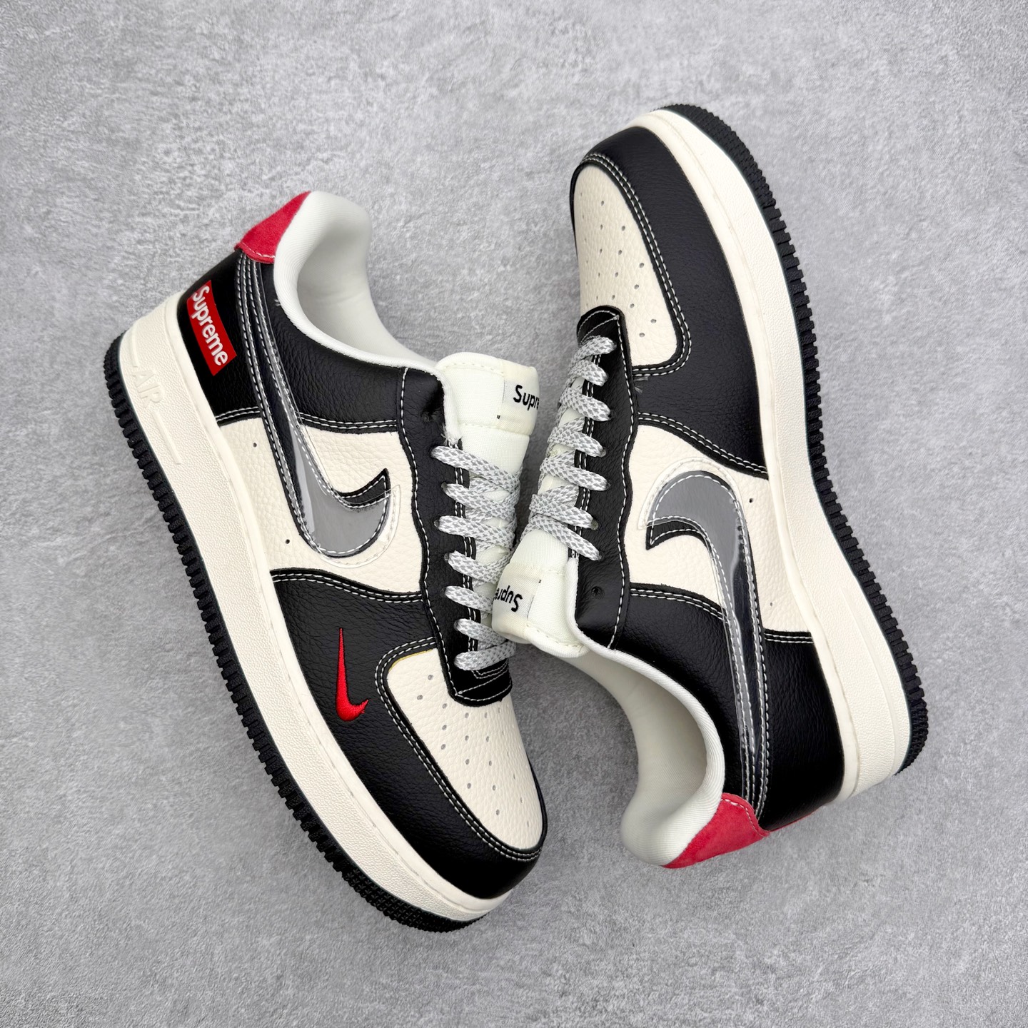 图片[3]-NK Air Force 1´07 Low 空军一号低帮百搭休闲运动板鞋 DF0188-106 柔软、弹性十足的缓震性能和出色的中底设计 横跨复古与现代的外型结合 造就出风靡全球 三十多年的Force 1 直到今天还深受青睐 实拍调校N版已经零色差零失真 百分百还原实物色彩所见即所得 不存在货不对板色差等低级问题 选购参考实物拍摄 不混卖不参货 只用心做好货严格选品 承诺混一赔十 尺码：36 36.5 37.5 38 38.5 39 40 40.5 41 42 42.5 43 44 44.5 45-选品中心