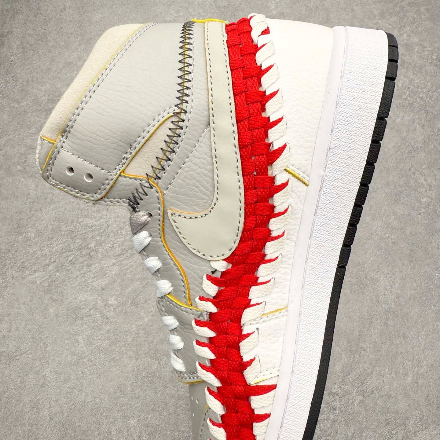 图片[7]-＃特价福利 Air Jordan AJ1 High 高帮定制配色 性价比批次 原盒原配 大厂出品 原厂楦头纸板数据开发 鞋型公整不松垮 采购头层皮料冲裁 高整洁度 上脚原汁原味的公司货既视感 原底独立模具 中底四线拉帮完美走线 原模大底咬花 实拍调校N版已经零色差零失真 百分百还原实物色彩所见即所得 不存在货不对板色差等低级问题 选购参考实物拍摄 不混卖不参货 只用心做好货严格选品 承诺混一赔十 尺码：36 36.5 37.5 38 38.5 39 40 40.5 41 42 42.5 43 44 44.5 45 46-选品中心